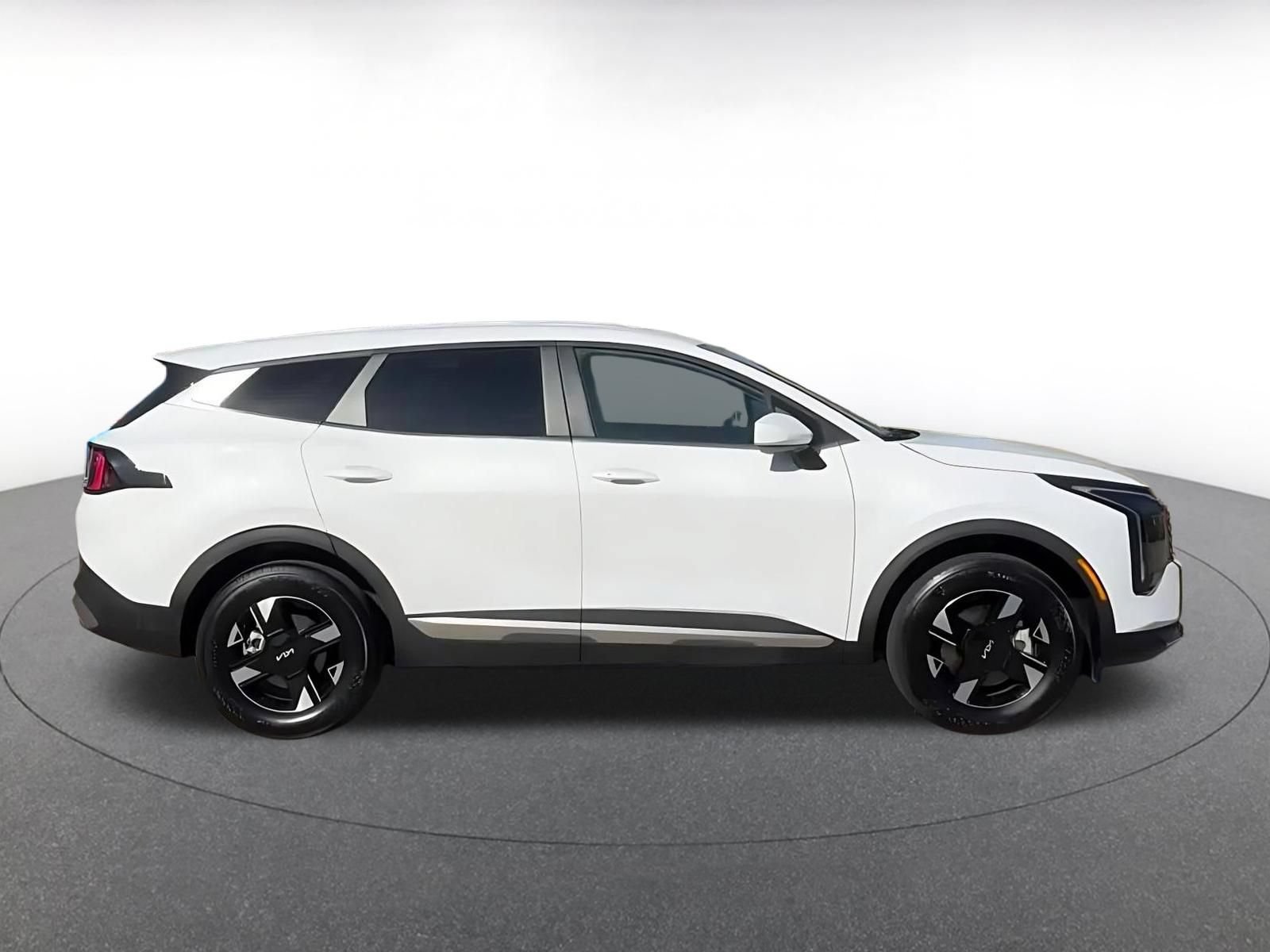 Thumbnail: 2026 Kia Sportage - 13