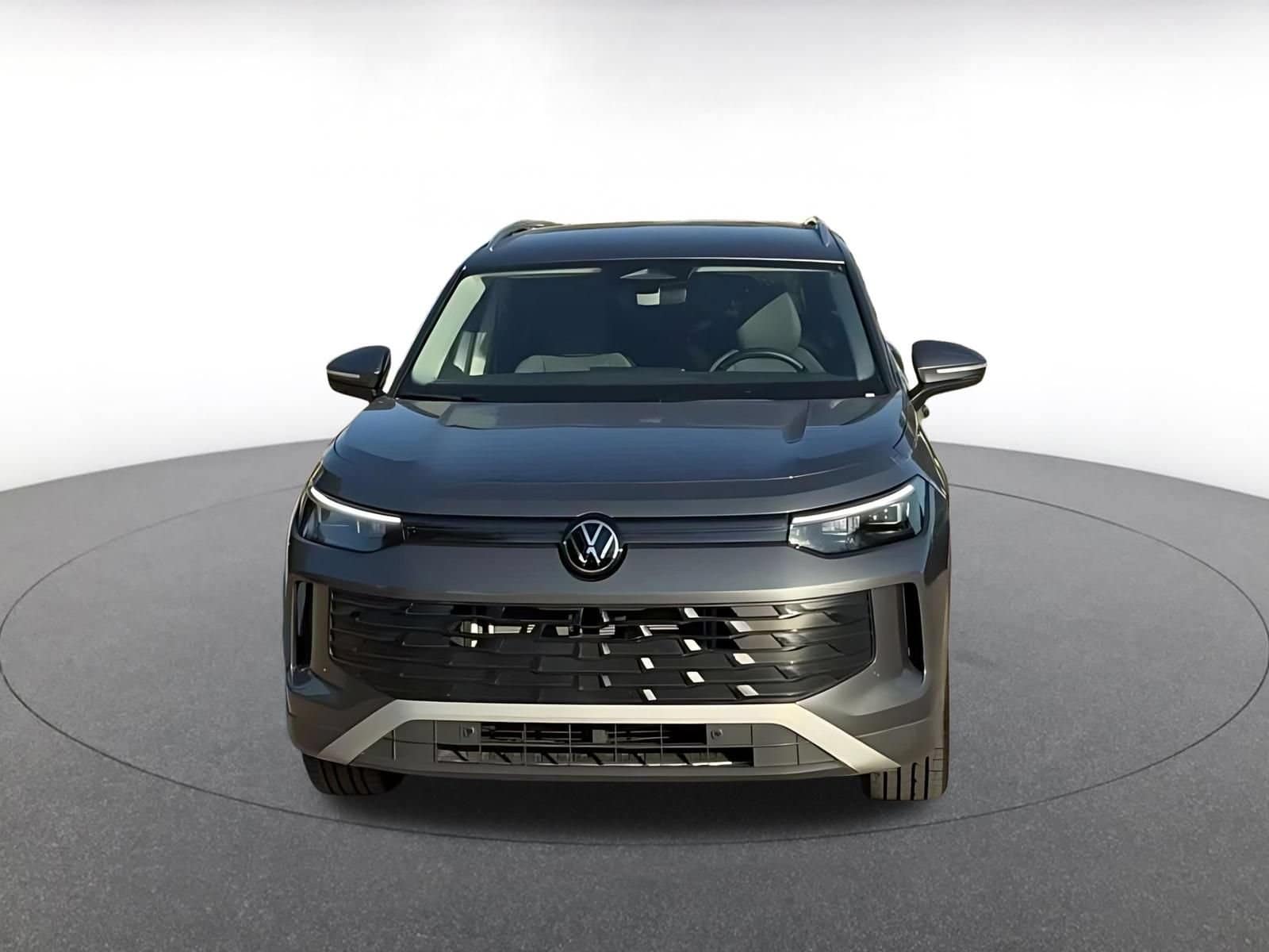 Thumbnail: 2026 Volkswagen Tiguan - 4