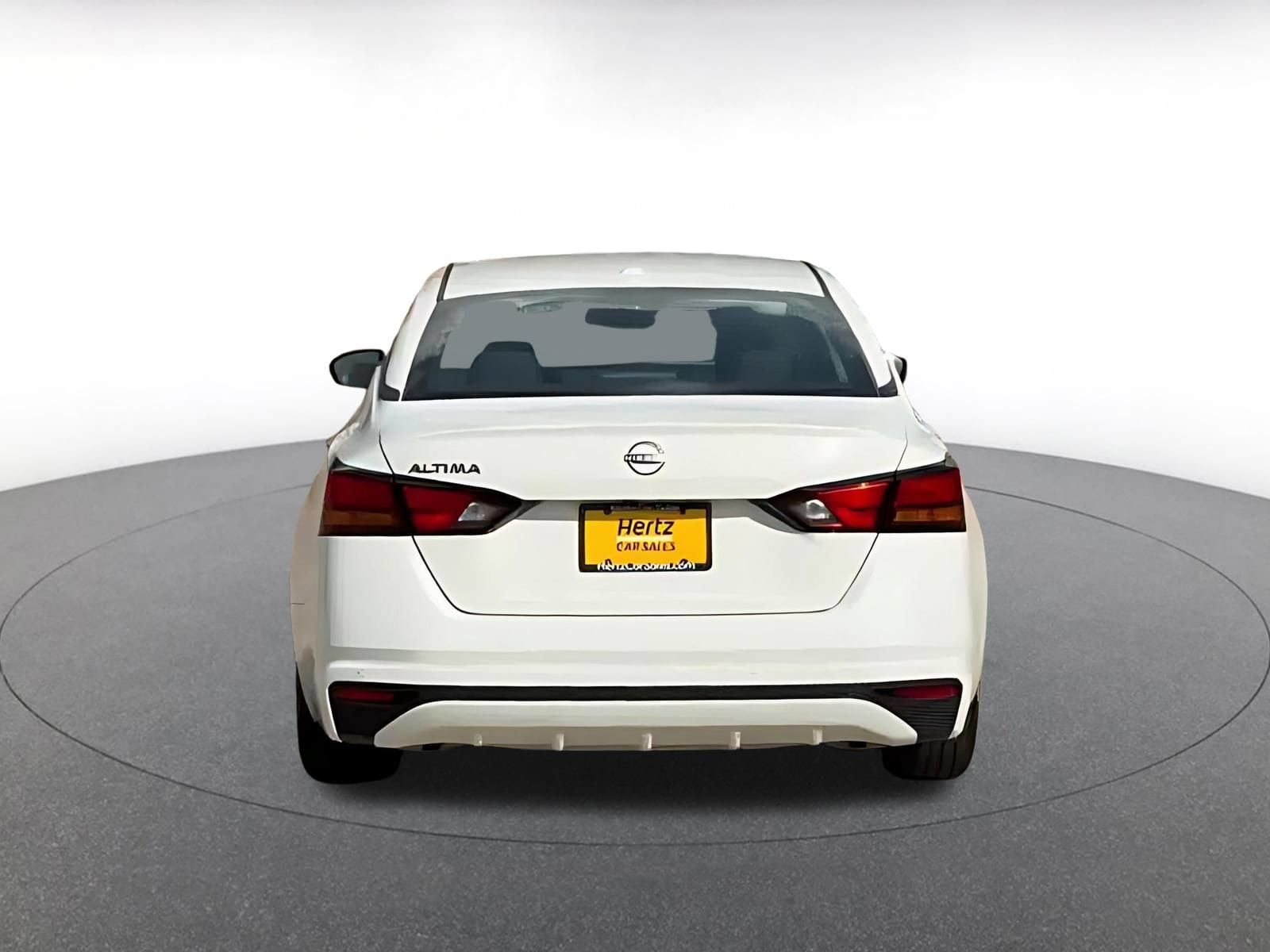 Thumbnail: 2025 Nissan Altima - 12