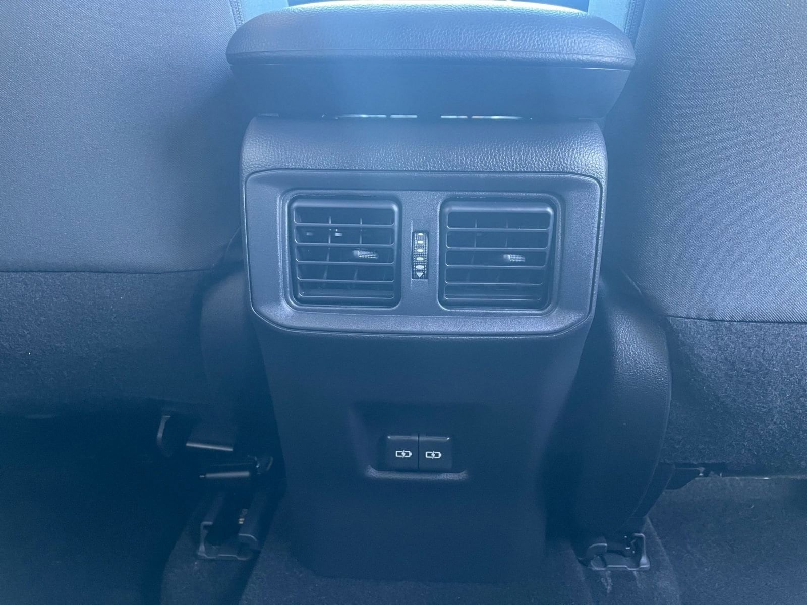 Thumbnail: 2025 Toyota RAV4 - 24