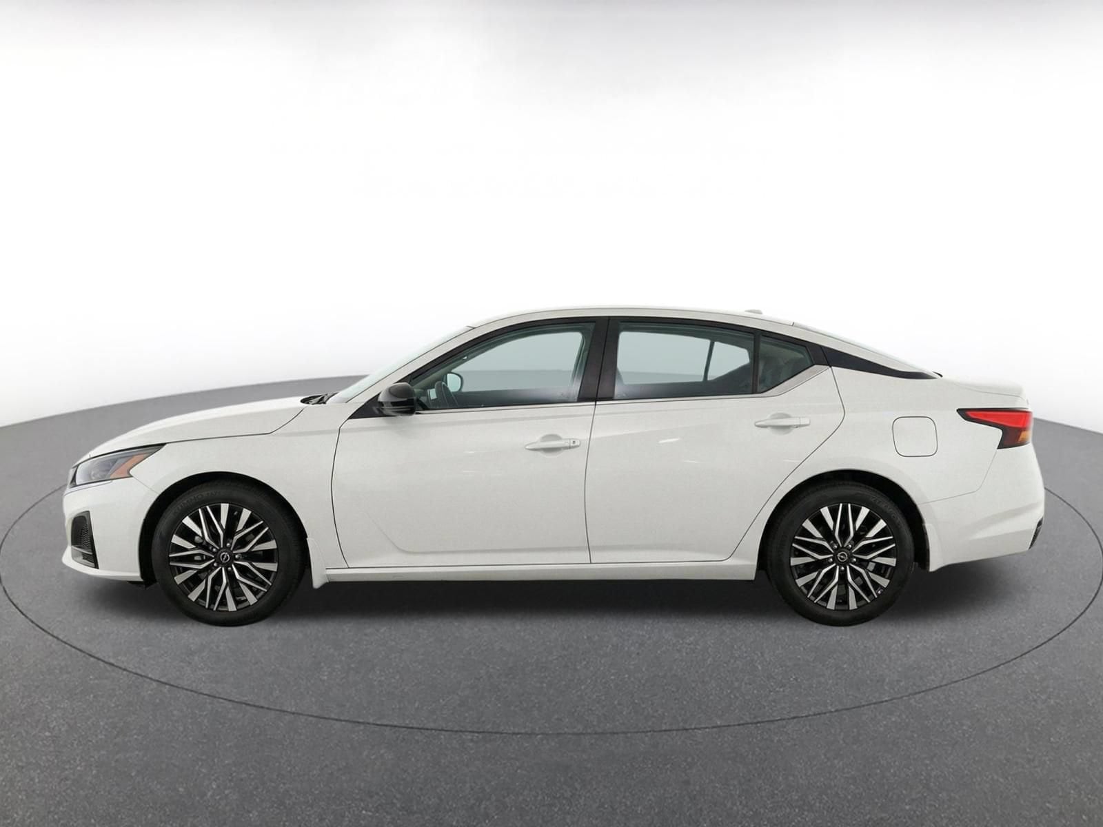 Thumbnail: 2025 Nissan Altima - 4