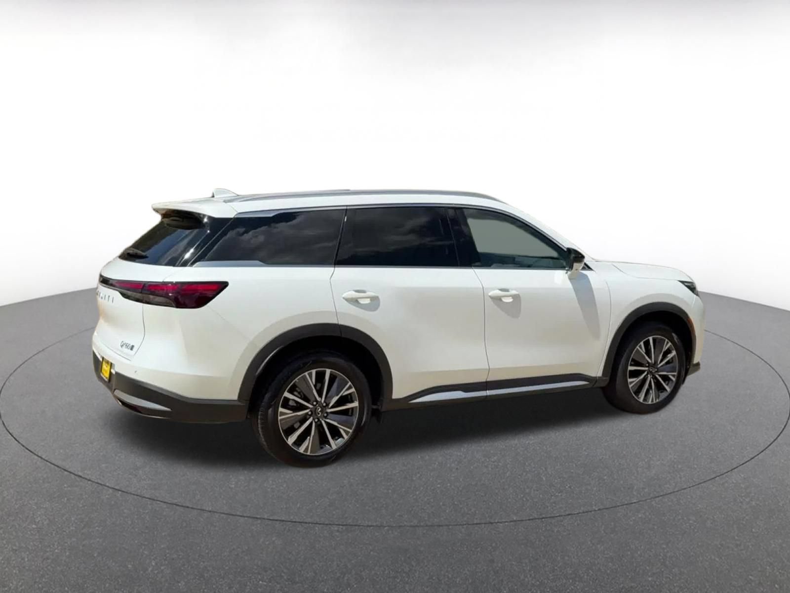 Thumbnail: 2026 INFINITI QX60 - 13