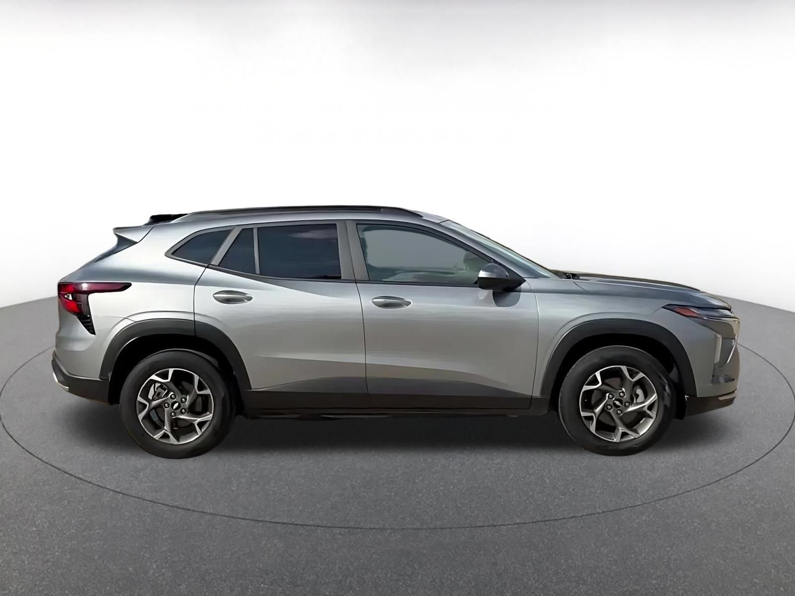 Thumbnail: 2025 Chevrolet Trax - 16