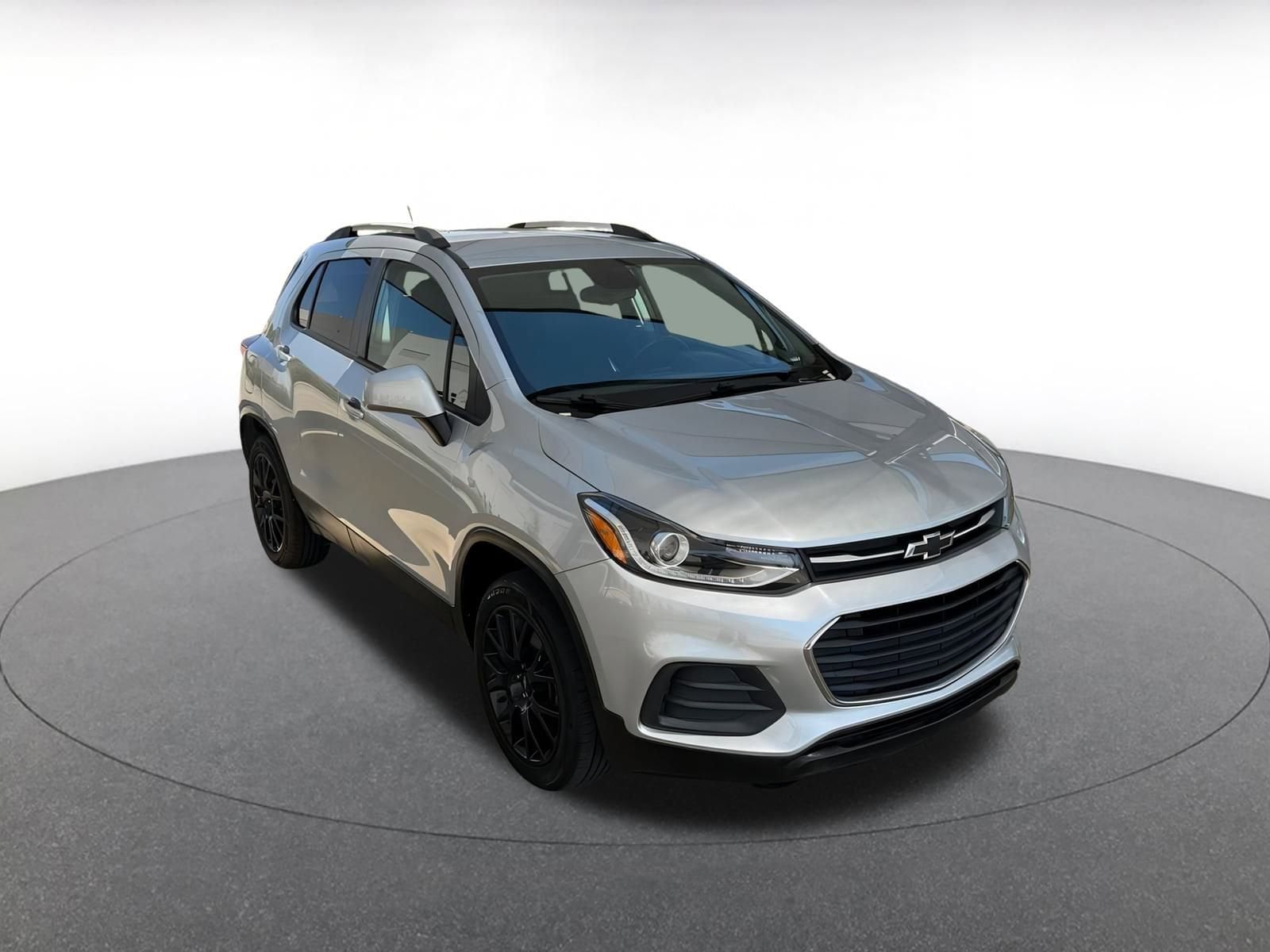Thumbnail: 2022 Chevrolet Trax - 1