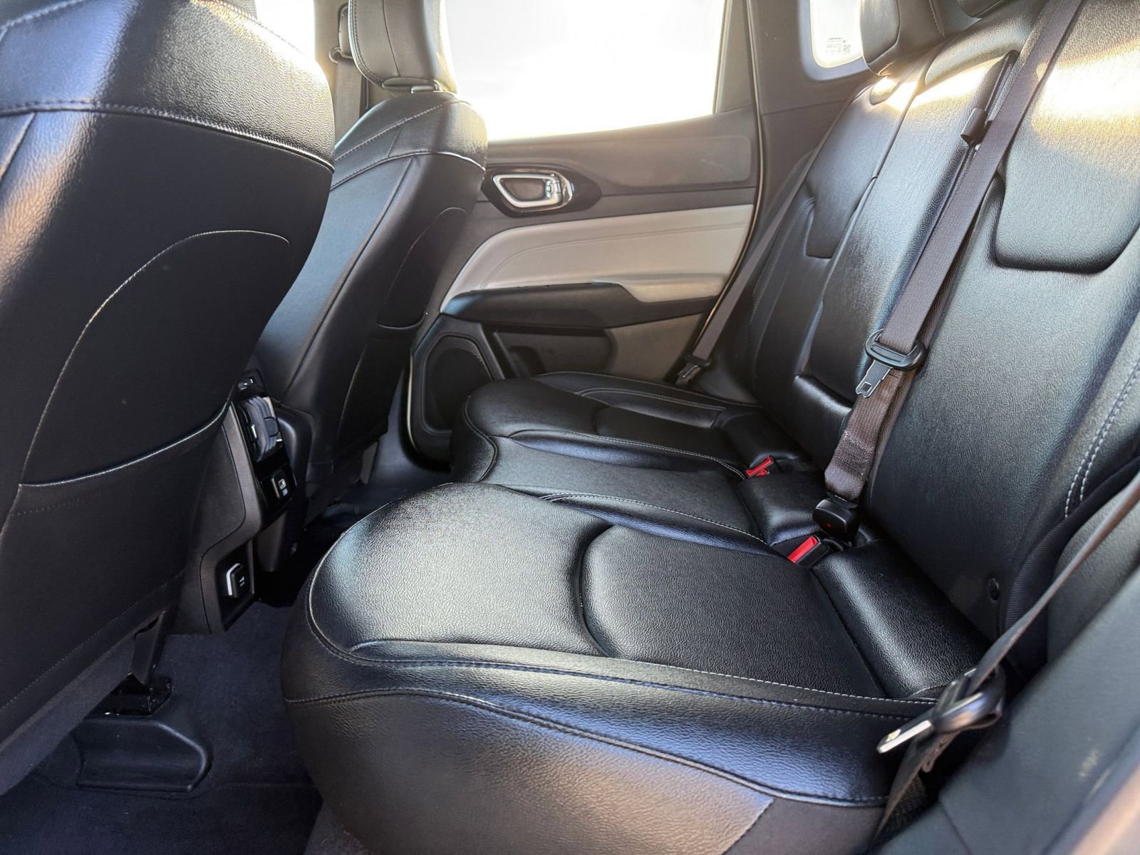 Thumbnail: 2025 Jeep Compass - 25