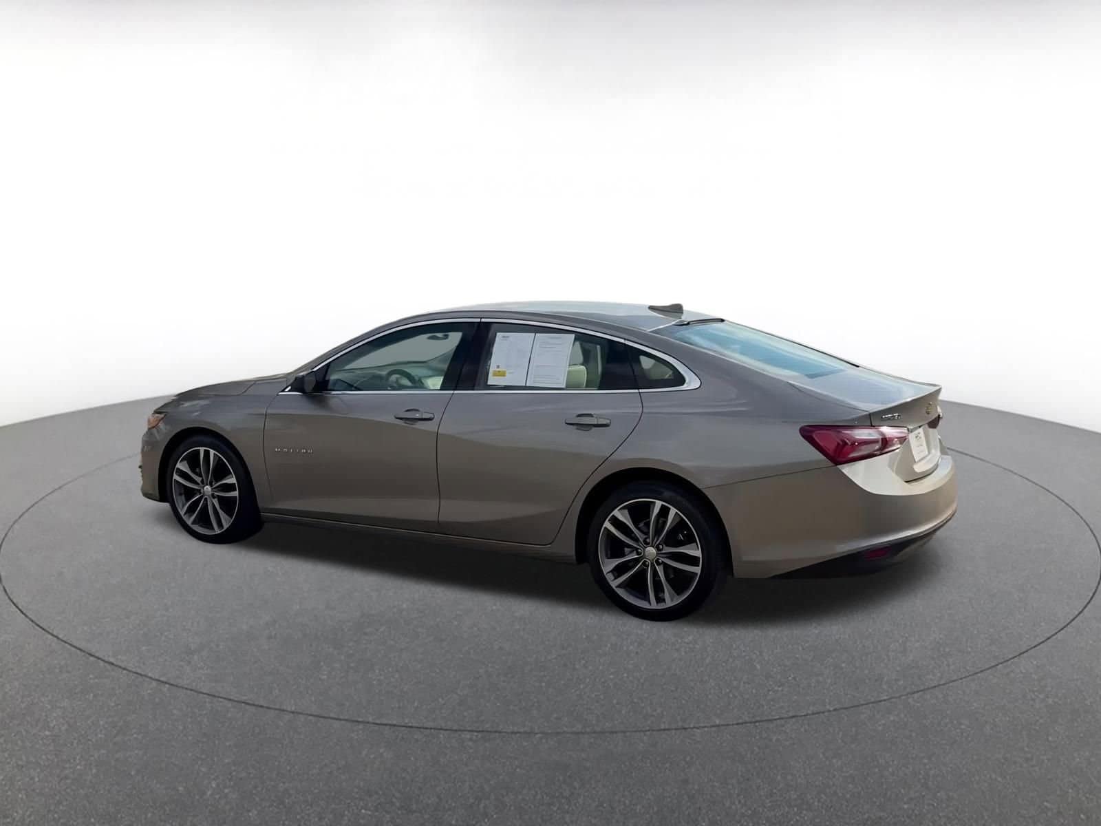 Thumbnail: 2024 Chevrolet Malibu - 10