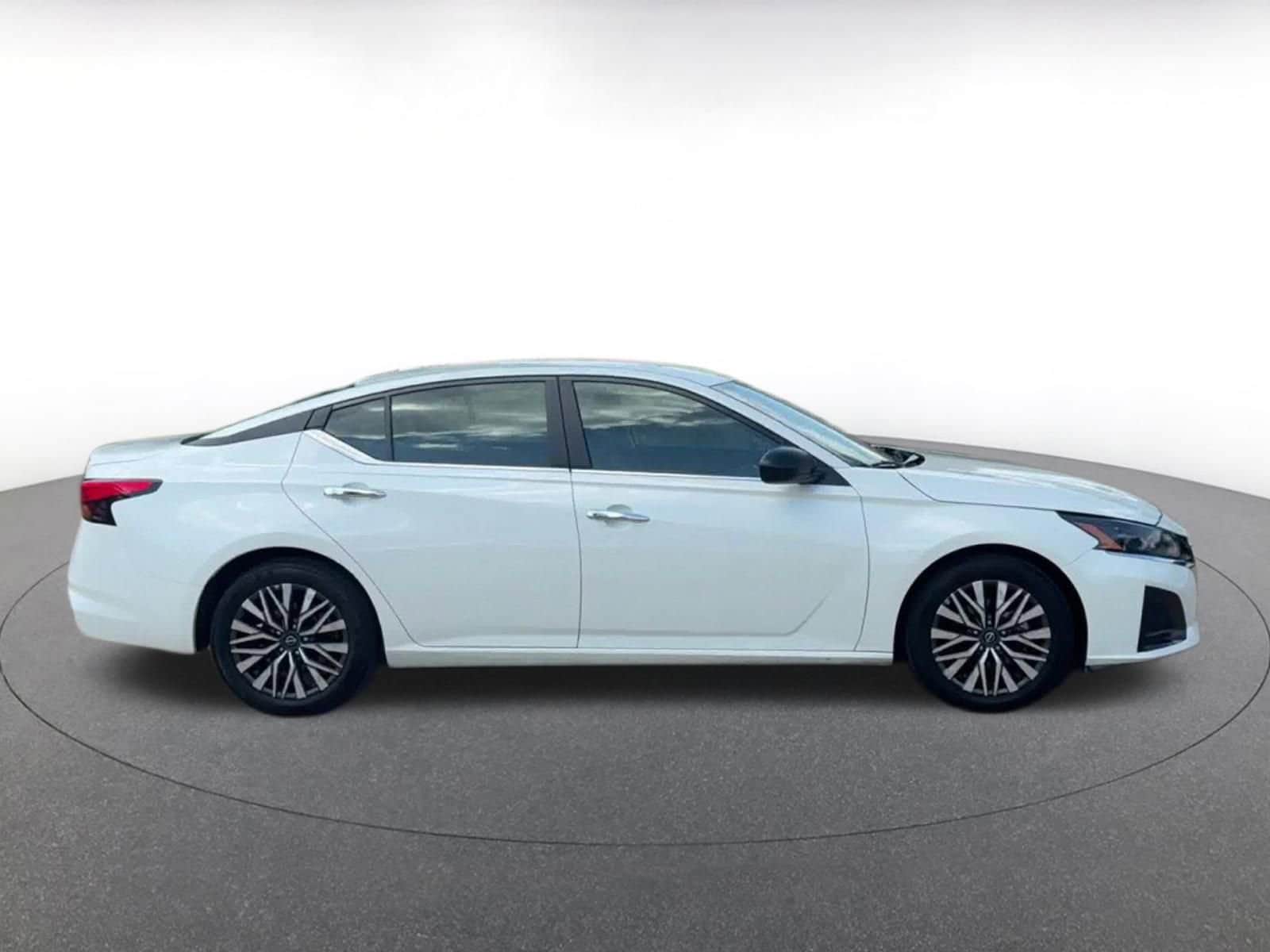 Thumbnail: 2025 Nissan Altima - 16