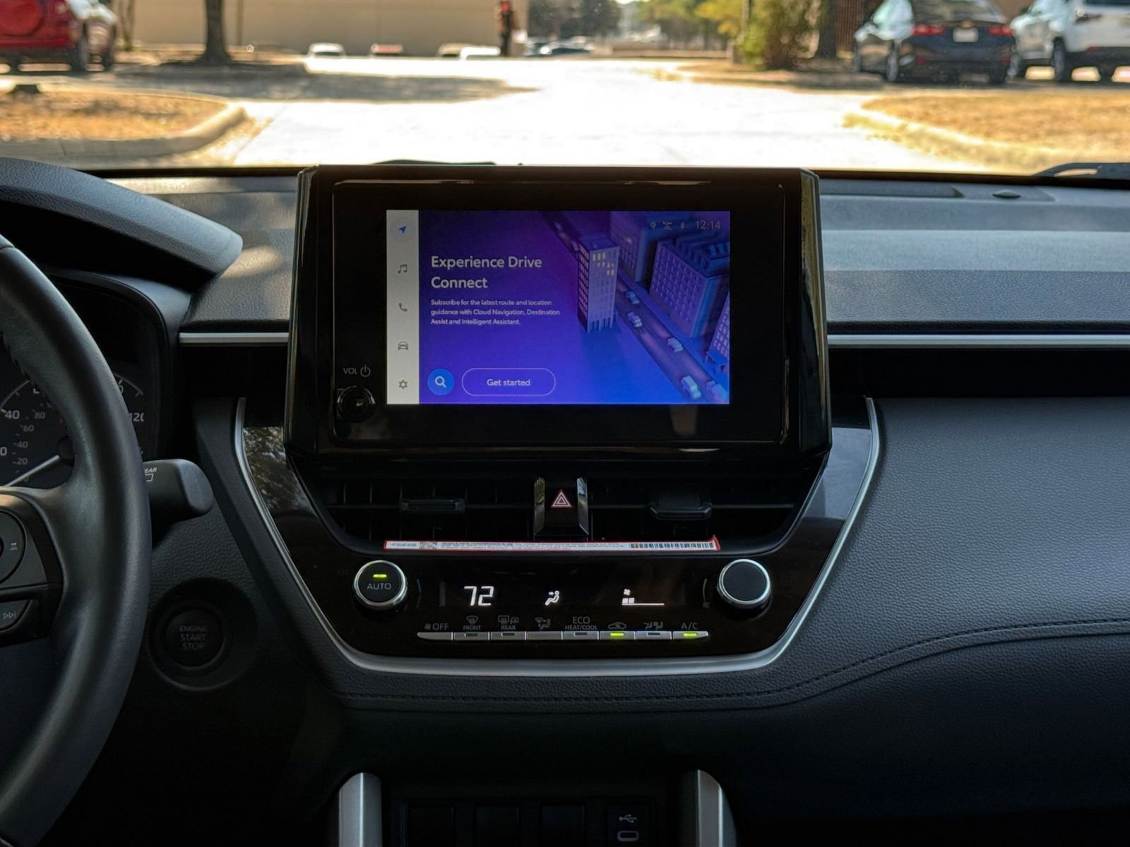 Thumbnail: 2025 Toyota Corolla Cross - 18