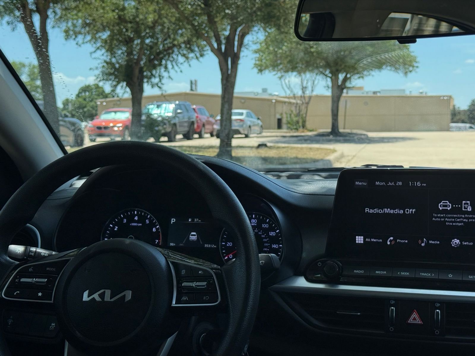 Thumbnail: 2024 Kia Forte - 34