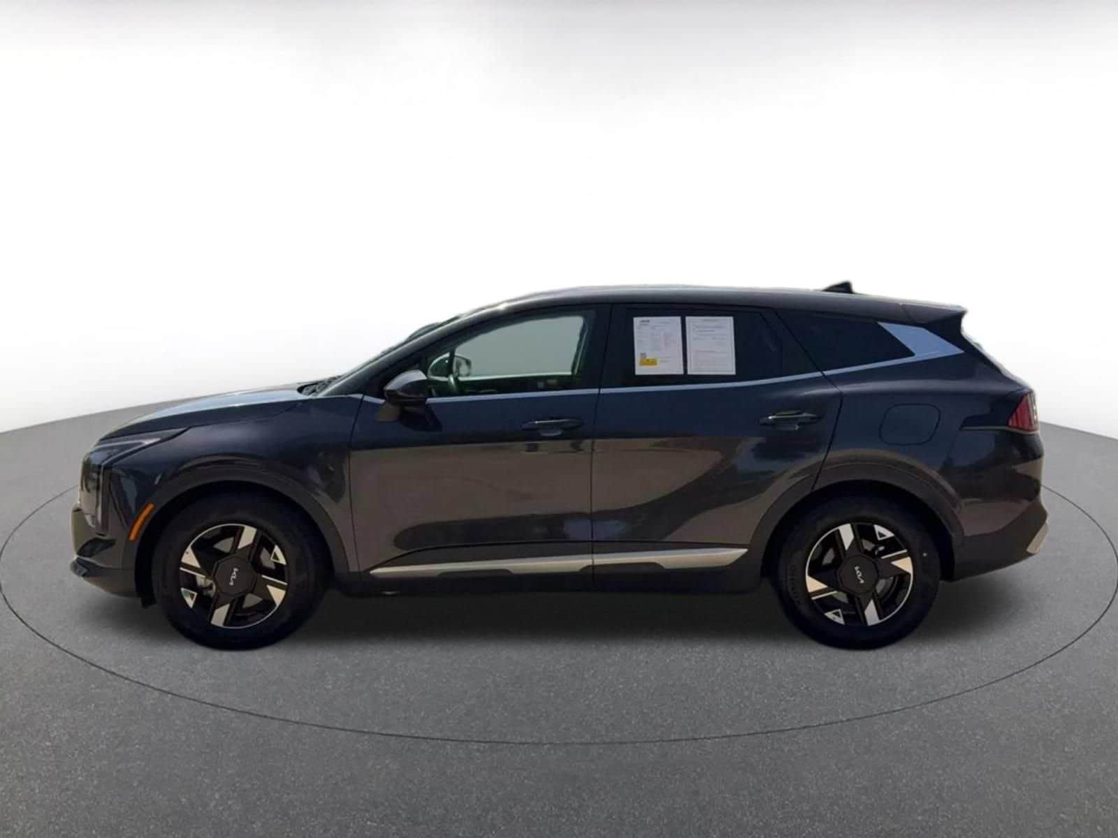 Thumbnail: 2026 Kia Sportage - 8