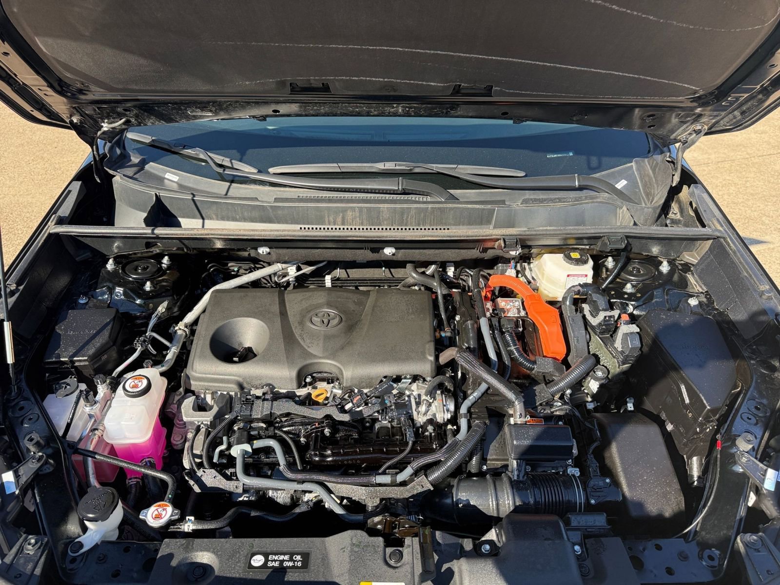 Thumbnail: 2025 Toyota RAV4 - 32