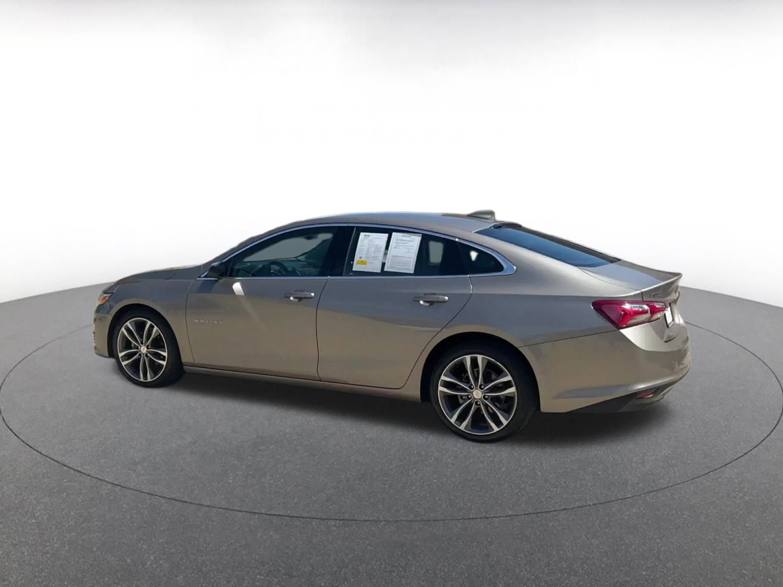 Thumbnail: 2024 Chevrolet Malibu - 10