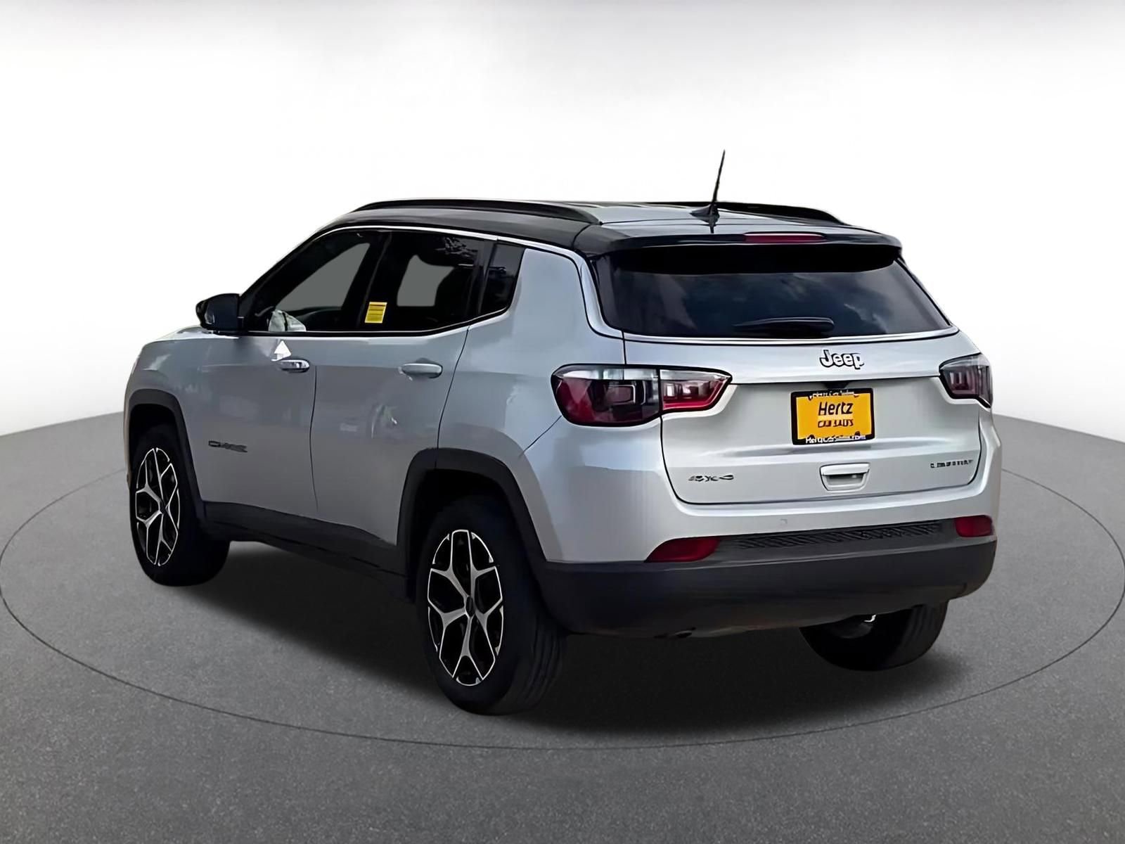 Thumbnail: 2025 Jeep Compass - 11