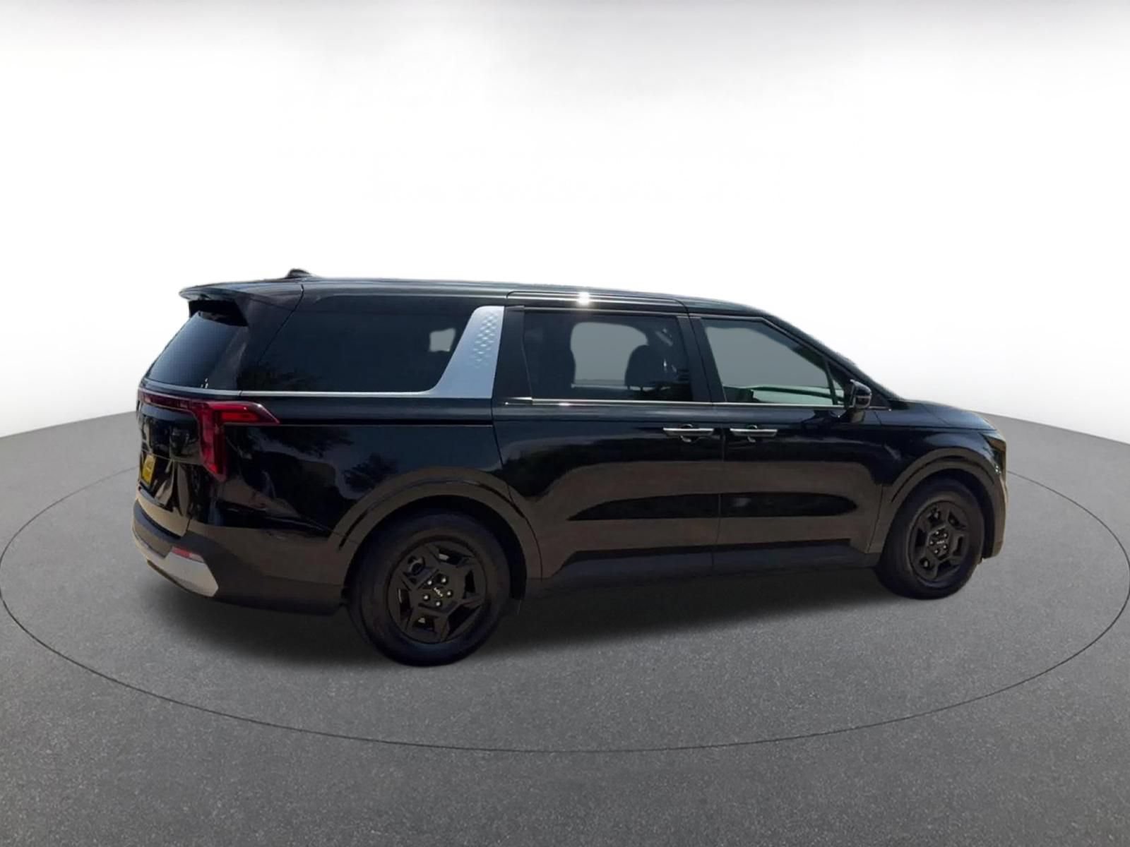 Thumbnail: 2026 Kia Carnival - 14