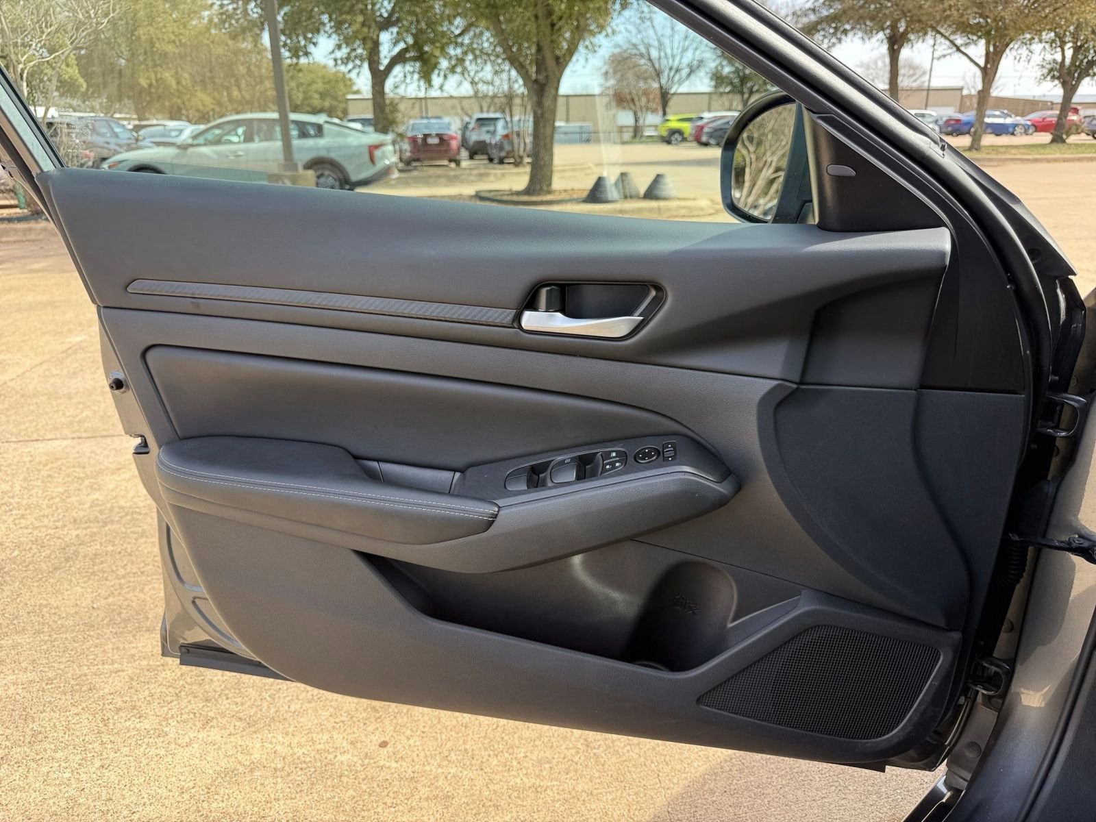 Thumbnail: 2025 Nissan Altima - 18