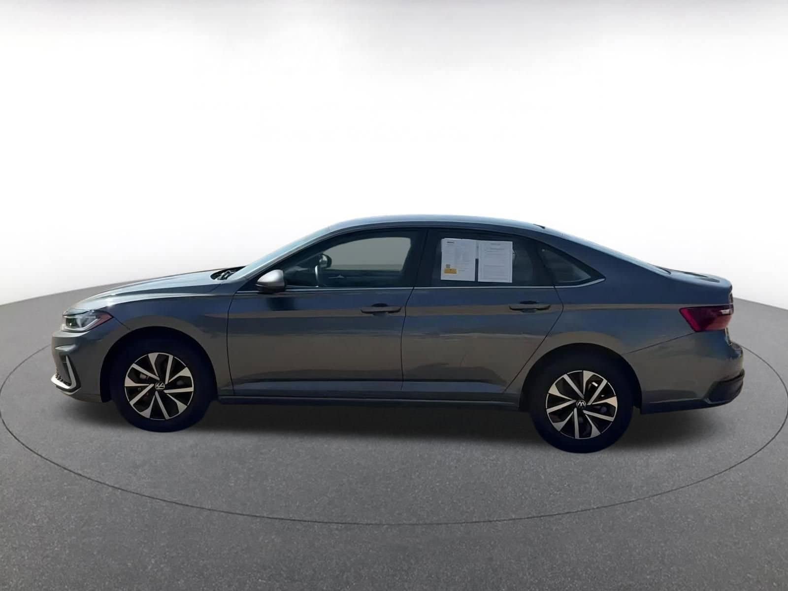 Thumbnail: 2025 Volkswagen Jetta - 9