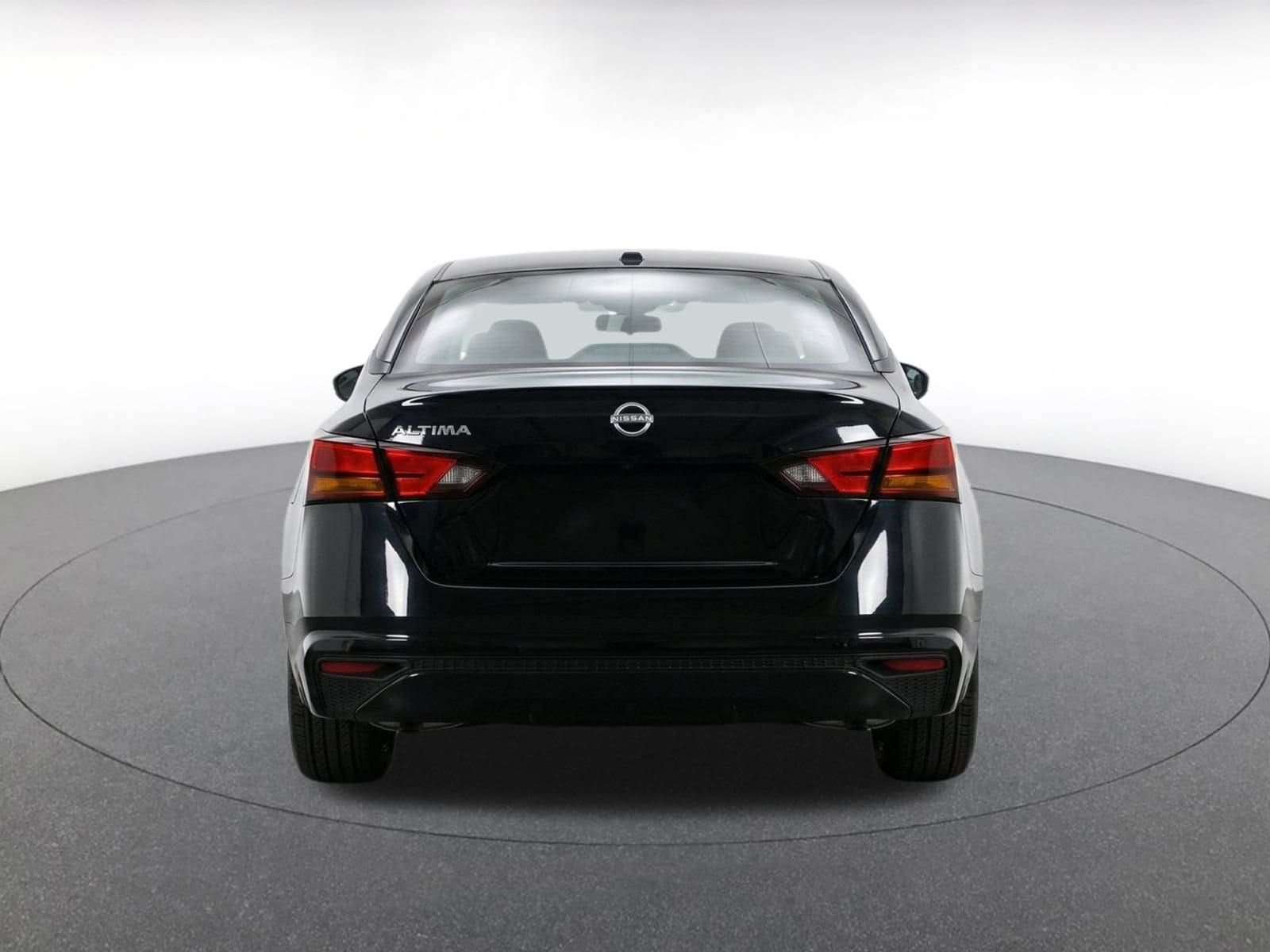 Thumbnail: 2025 Nissan Altima - 8