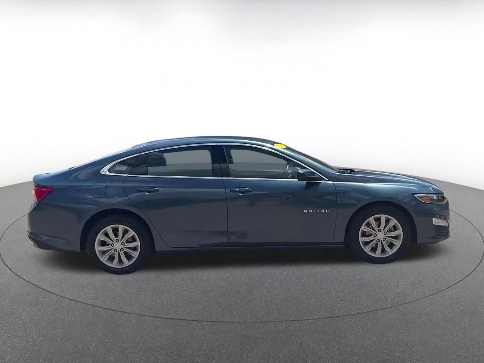 Thumbnail: 2024 Chevrolet Malibu - 16