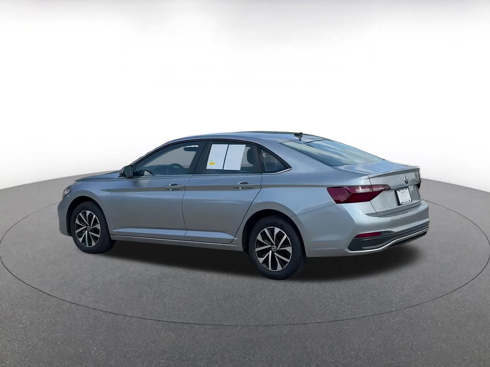 Thumbnail: 2024 Volkswagen Jetta - 12