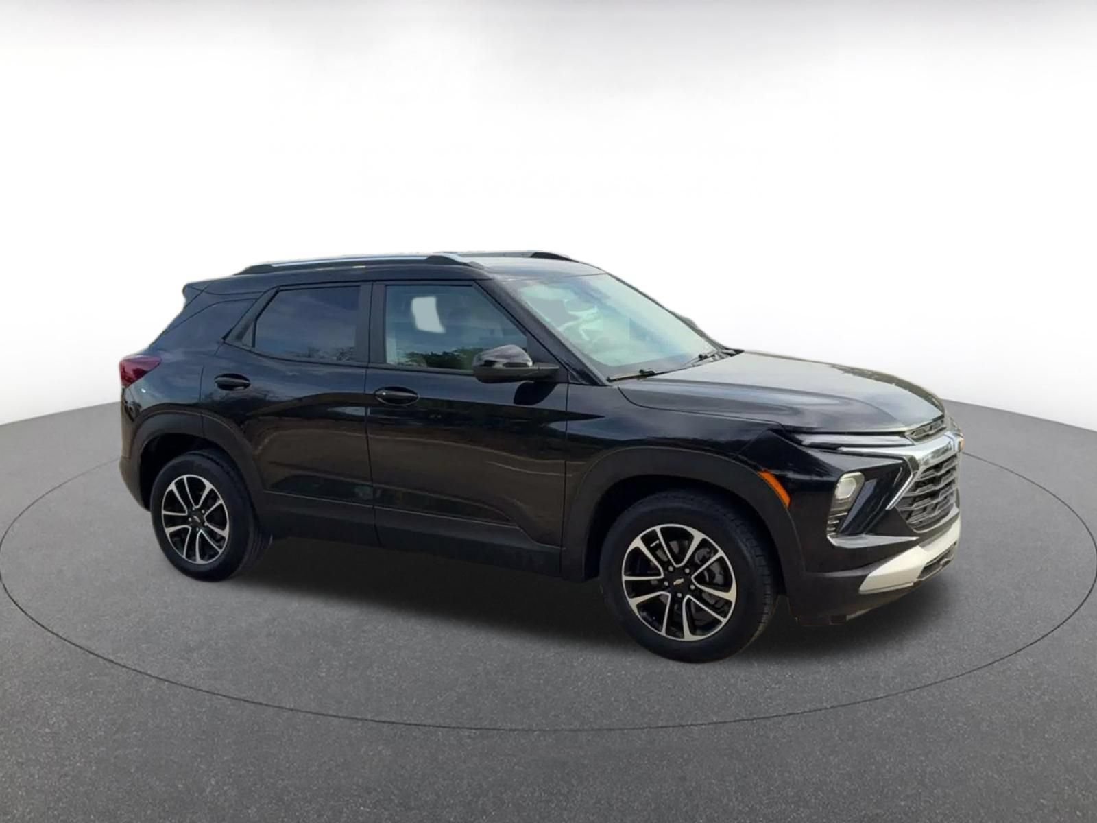 Thumbnail: 2025 Chevrolet TrailBlazer - 2