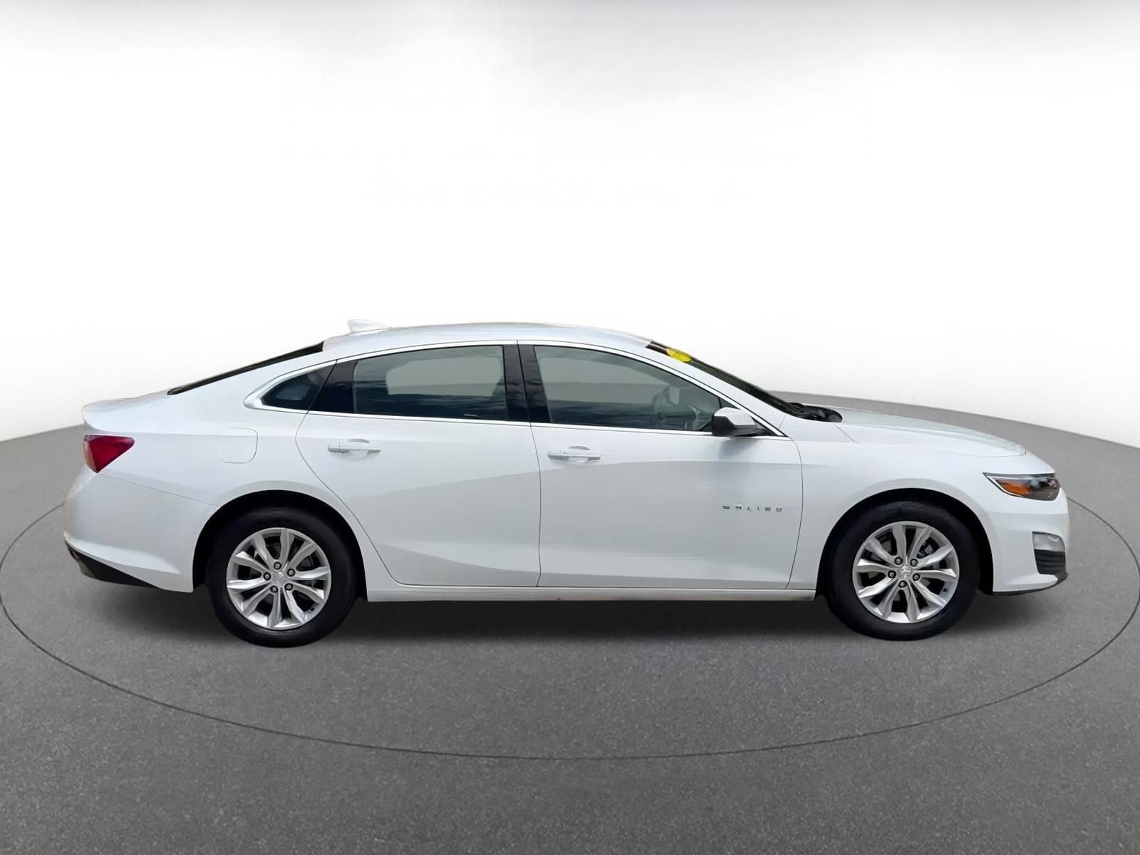 Thumbnail: 2023 Chevrolet Malibu - 16