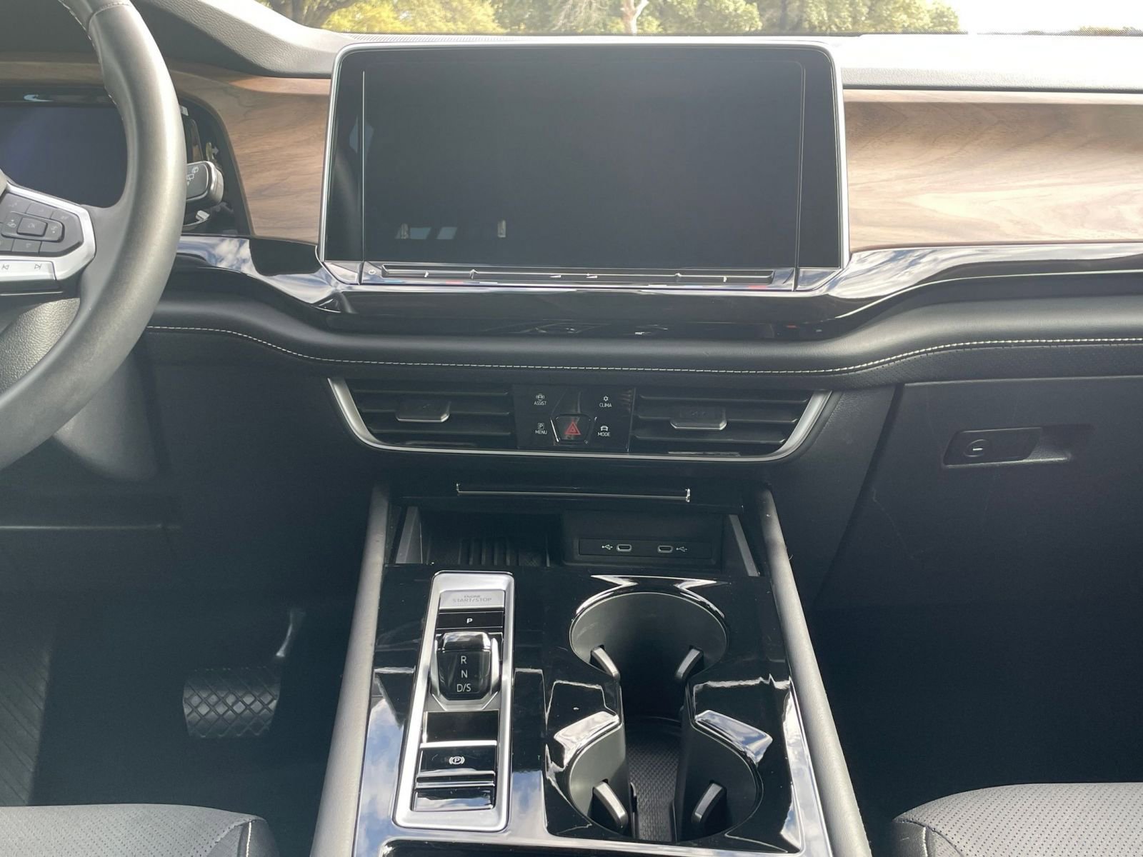 Thumbnail: 2025 Volkswagen Atlas - 20