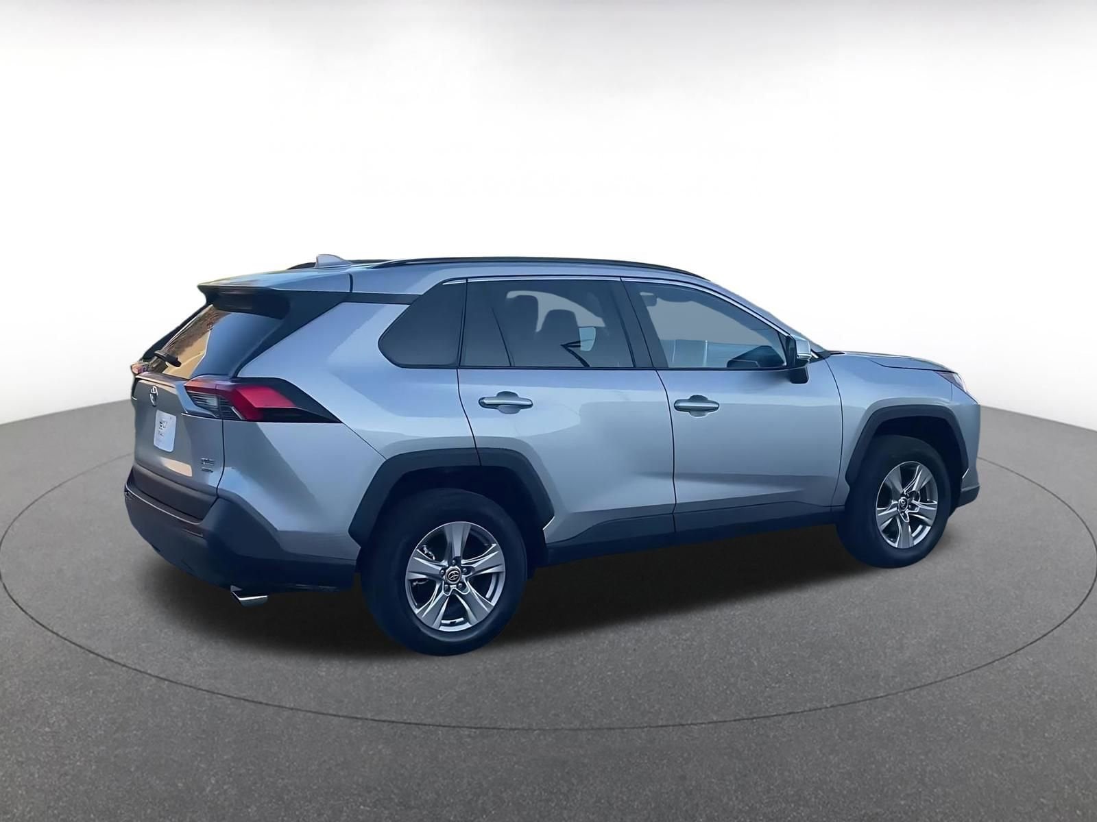 Thumbnail: 2025 Toyota RAV4 - 15