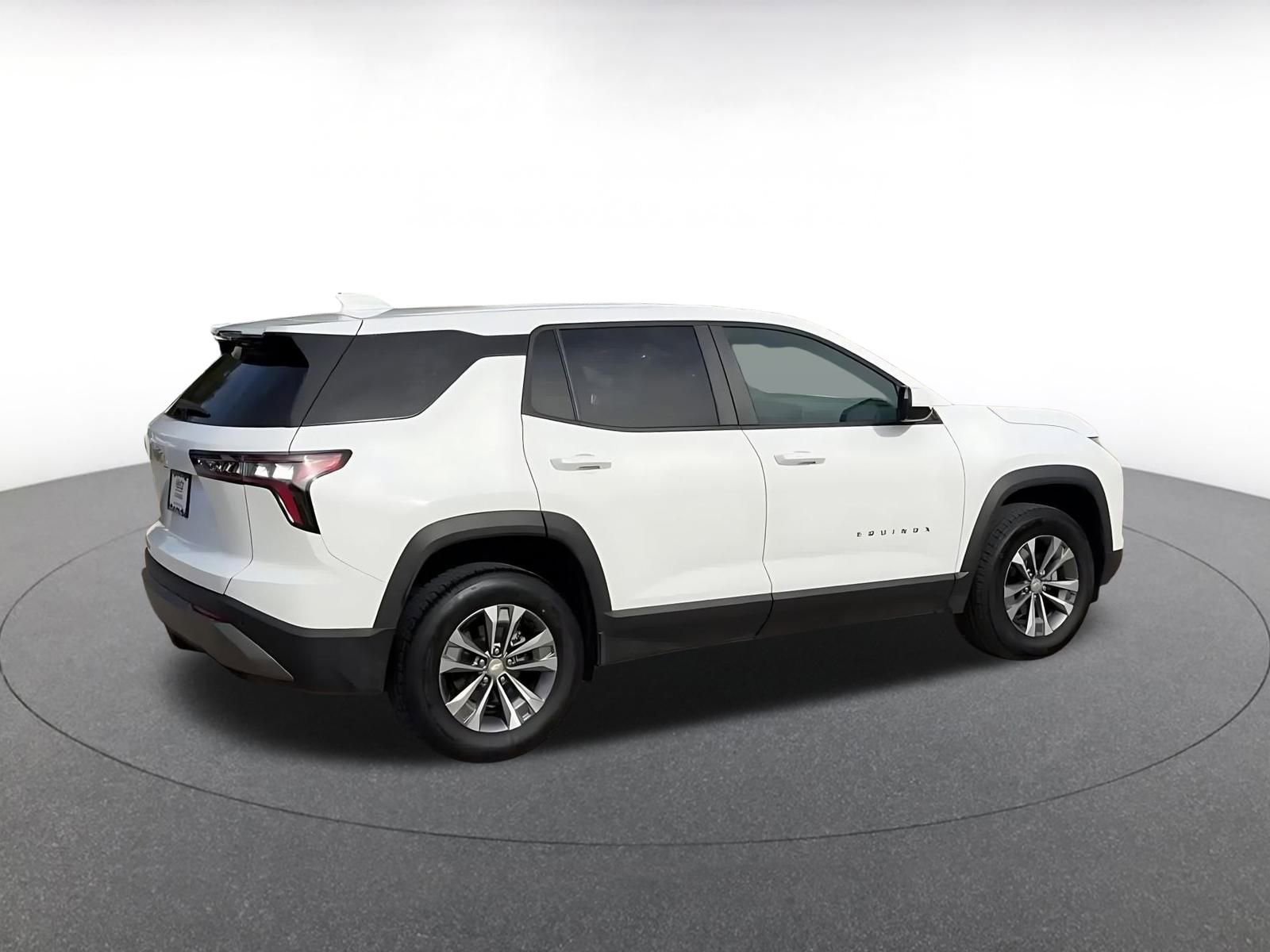 Thumbnail: 2025 Chevrolet Equinox - 15