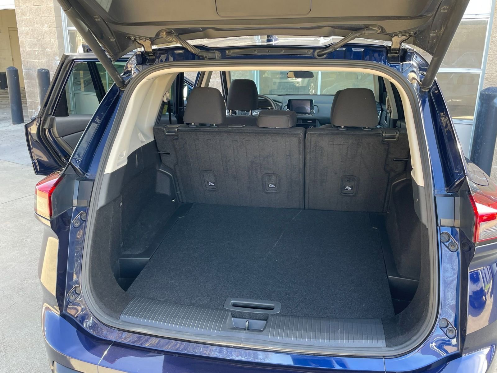 Thumbnail: 2025 Nissan Rogue - 34