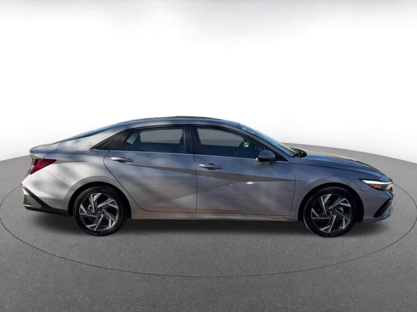 Thumbnail: 2025 Hyundai Elantra - 16