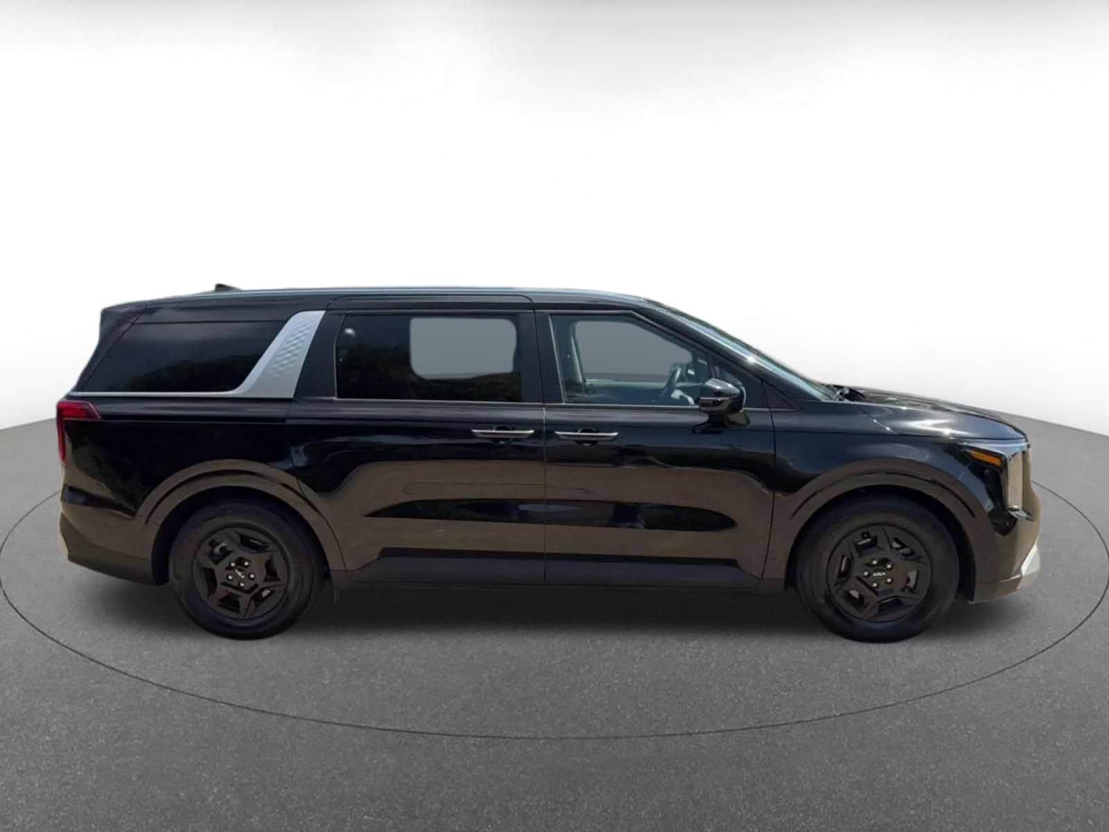 Thumbnail: 2026 Kia Carnival - 16