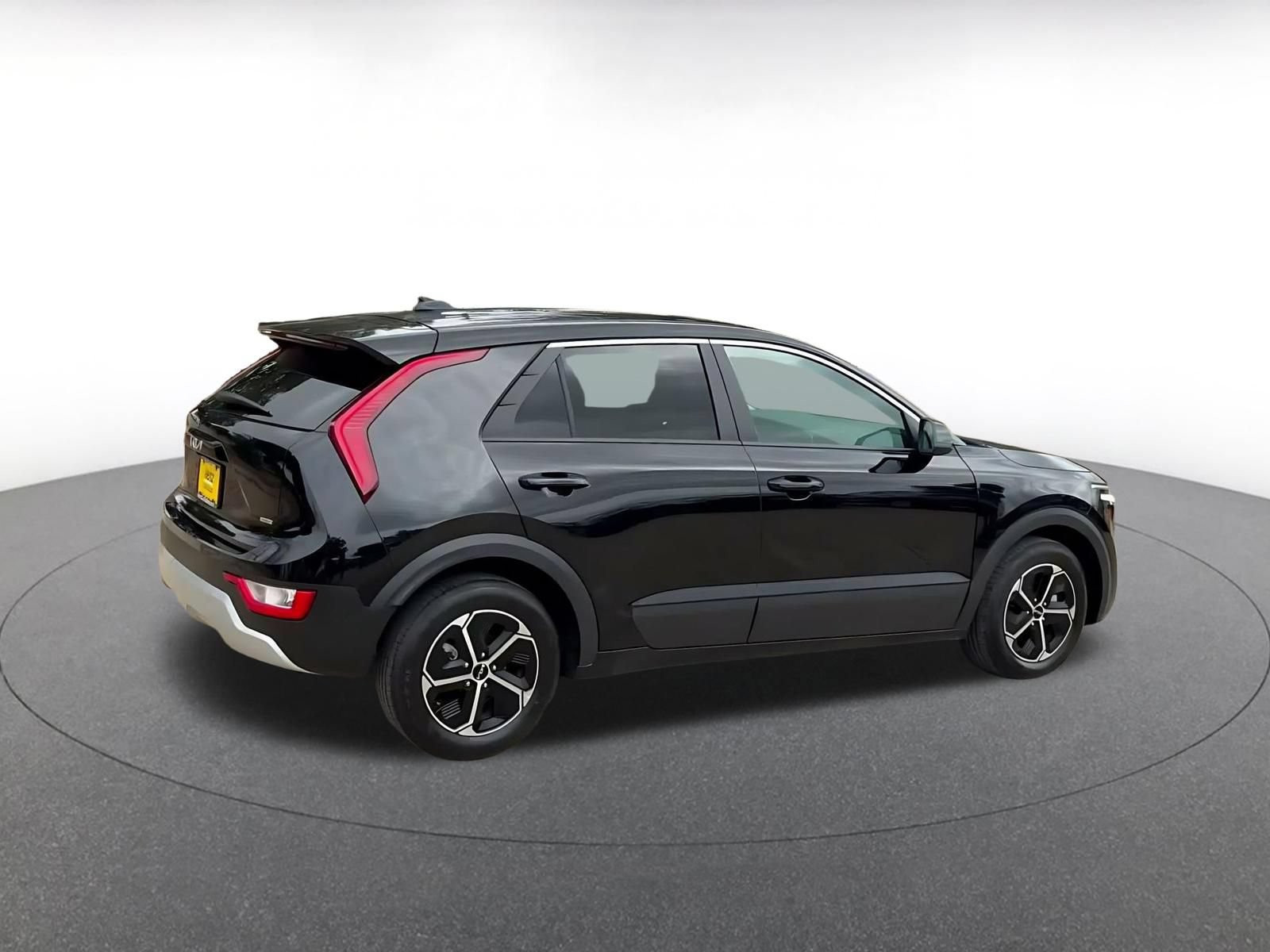Thumbnail: 2026 Kia Niro - 14