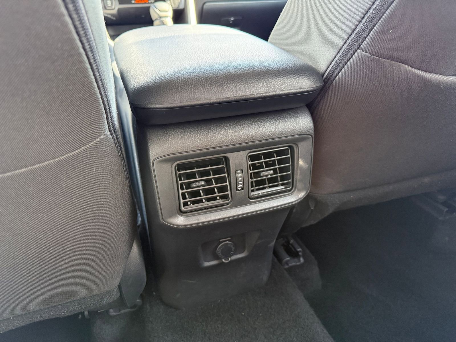 Thumbnail: 2025 Toyota RAV4 - 24