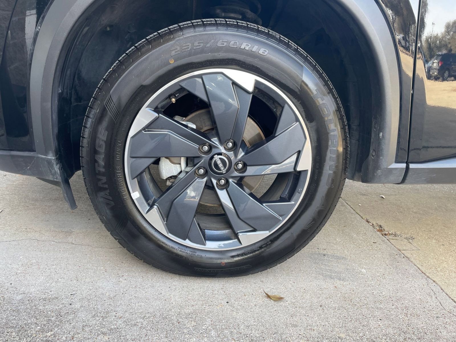 Thumbnail: 2025 Nissan Rogue - 33