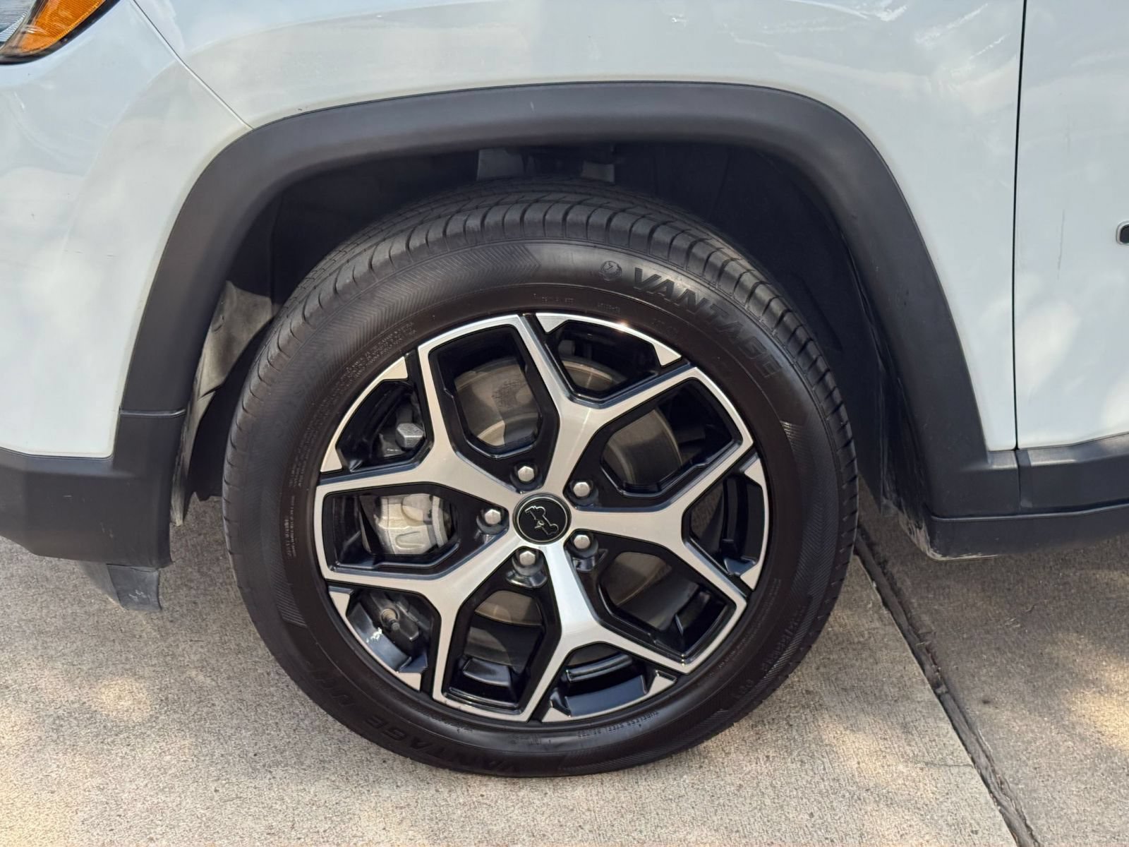 Thumbnail: 2025 Jeep Compass - 30