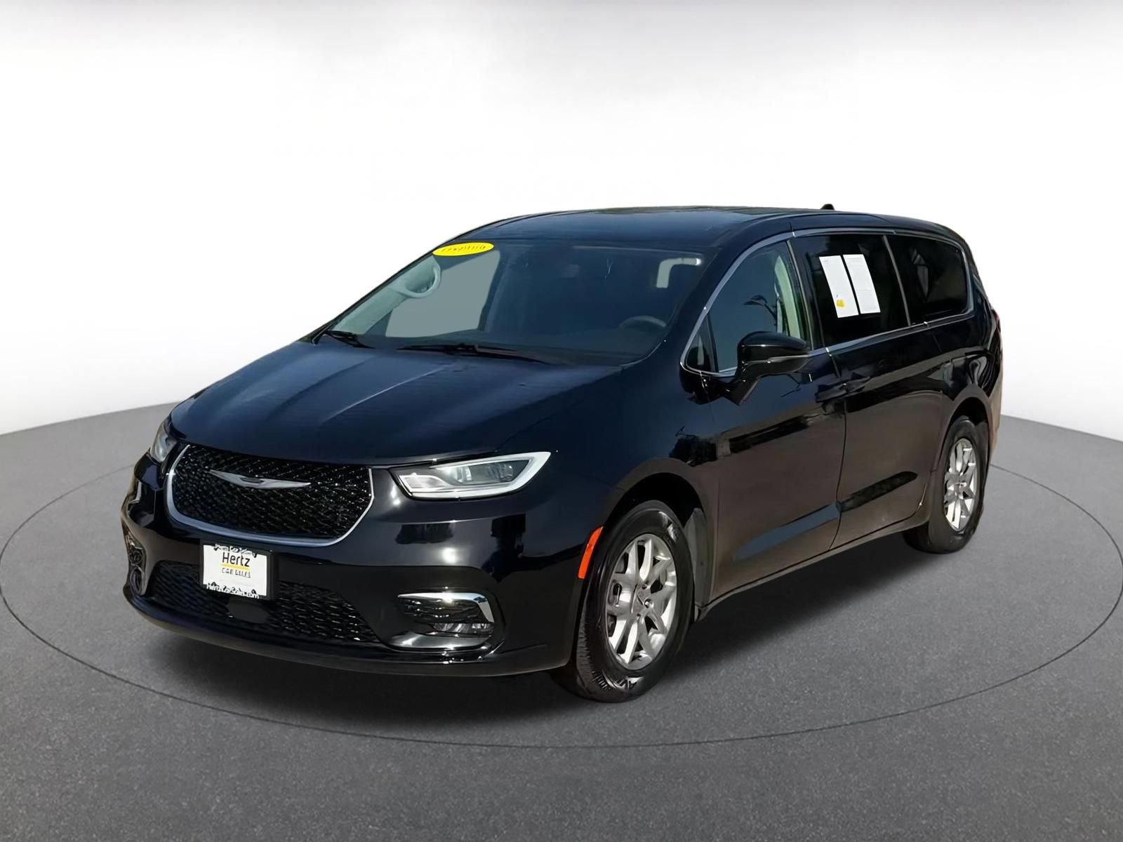 Thumbnail: 2024 Chrysler Pacifica - 7