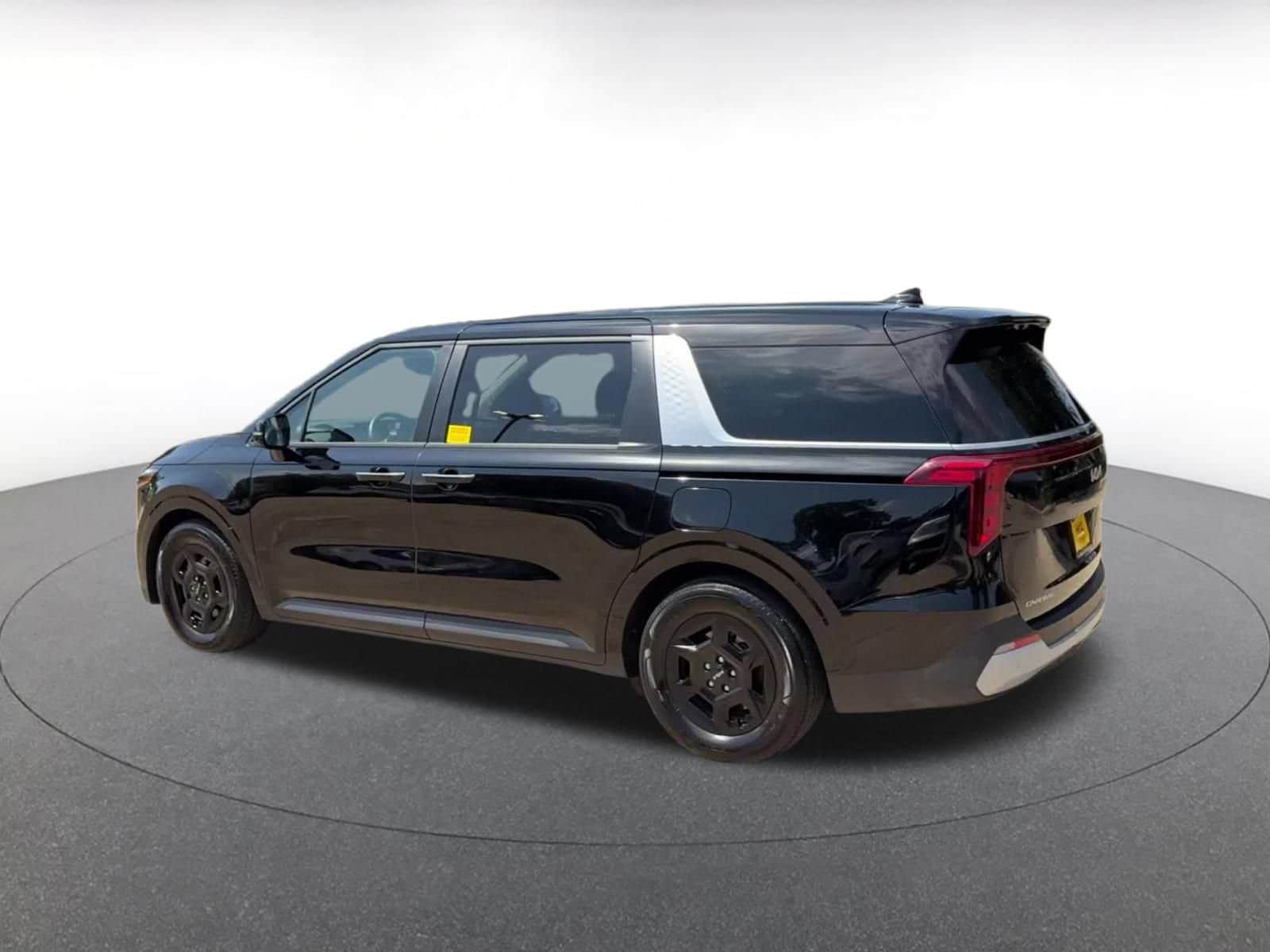 Thumbnail: 2026 Kia Carnival - 10