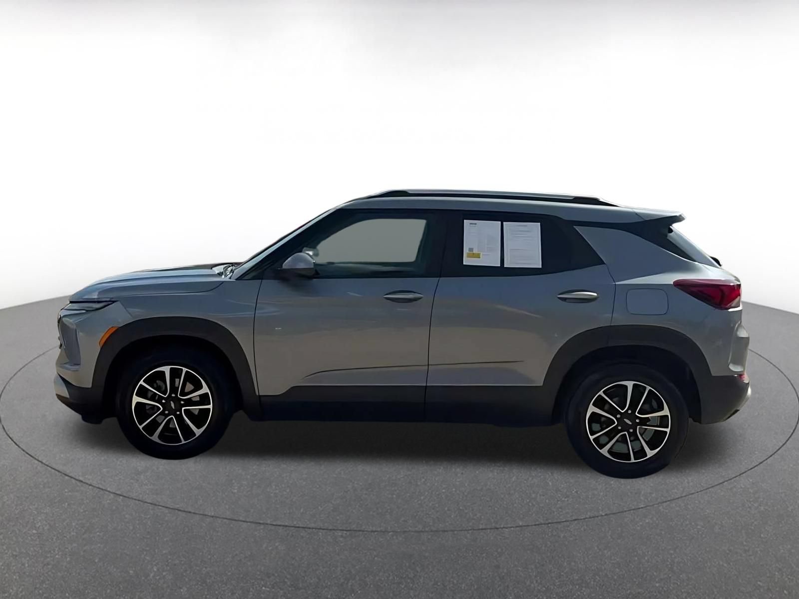 Thumbnail: 2025 Chevrolet TrailBlazer - 8
