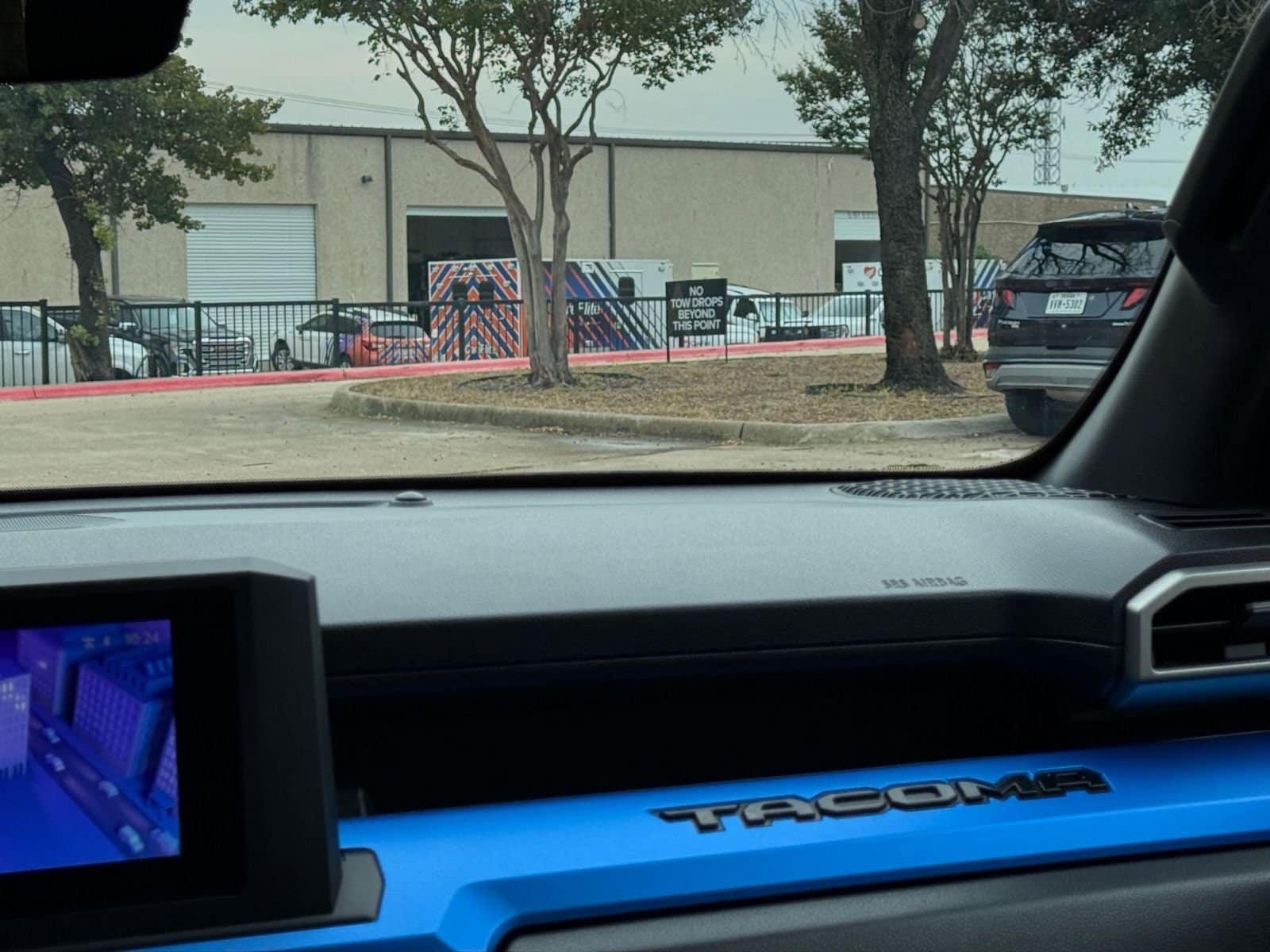 Thumbnail: 2025 Toyota Tacoma - 35