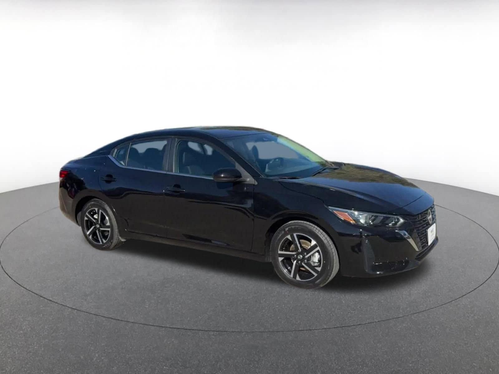 Thumbnail: 2025 Nissan Sentra - 2