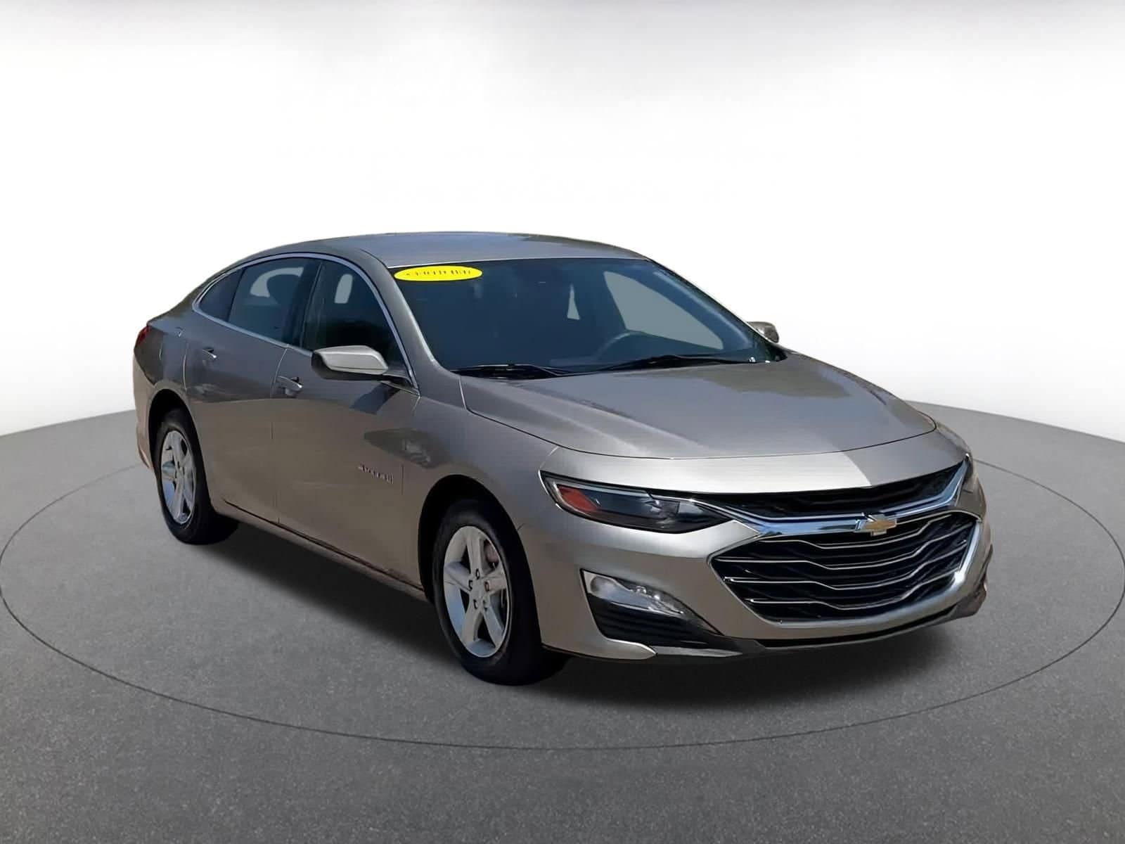 Thumbnail: 2024 Chevrolet Malibu - 3