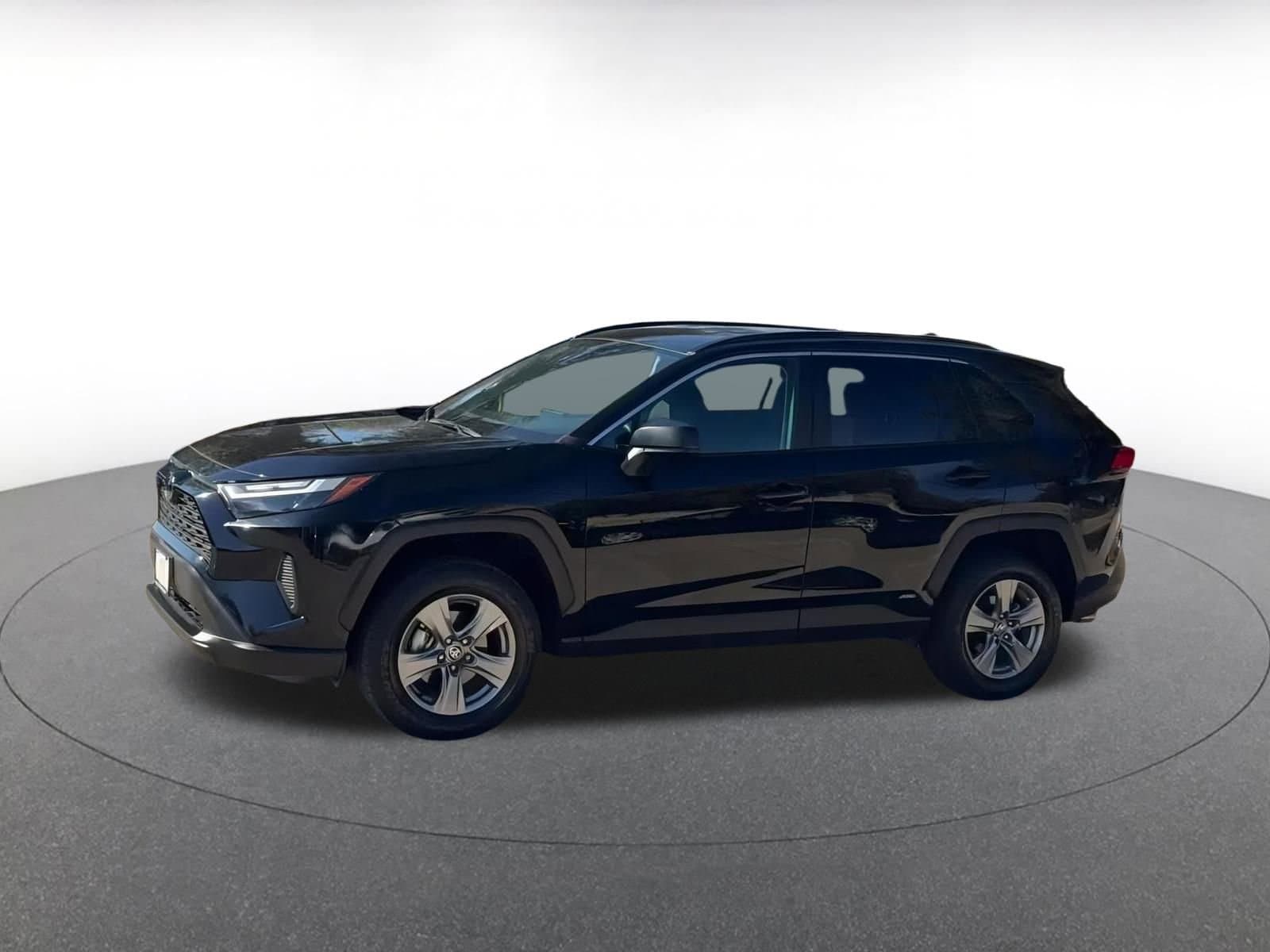 Thumbnail: 2025 Toyota RAV4 - 8