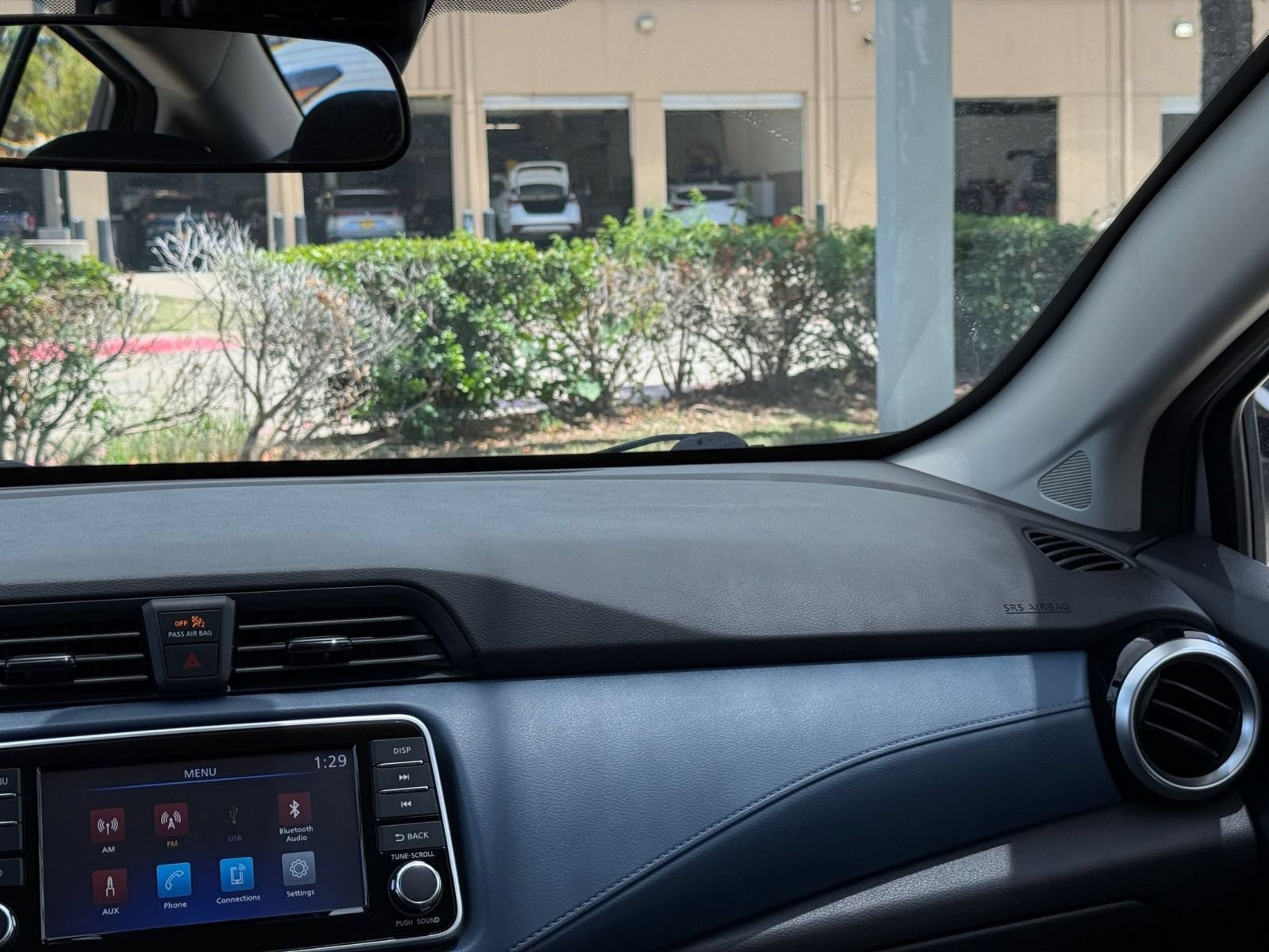 2025 Nissan Versa Sedan SV - Photo 35