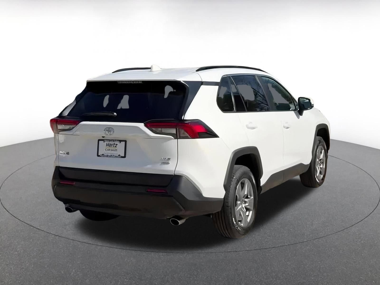 Thumbnail: 2025 Toyota RAV4 - 15