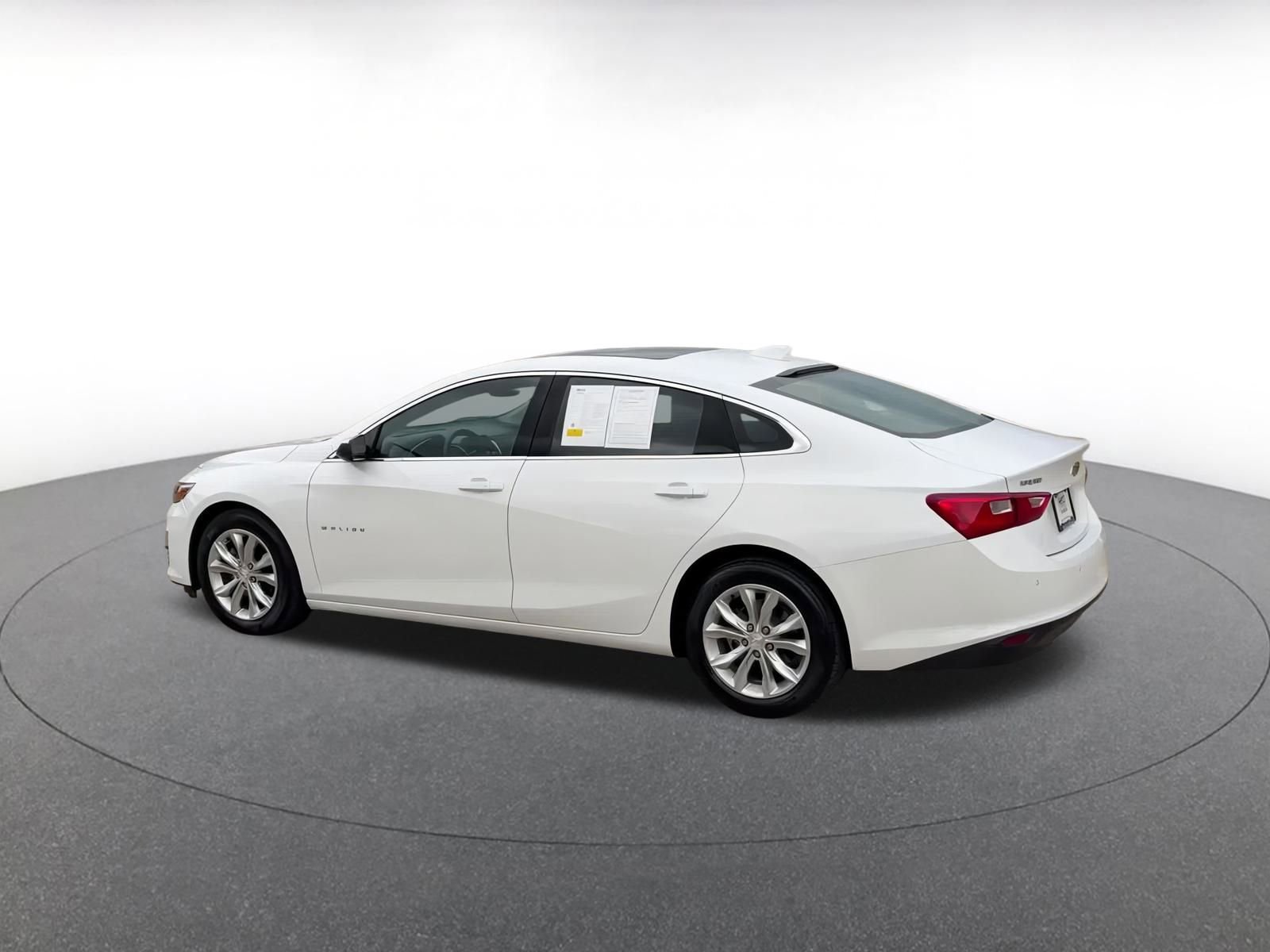 Thumbnail: 2024 Chevrolet Malibu - 10