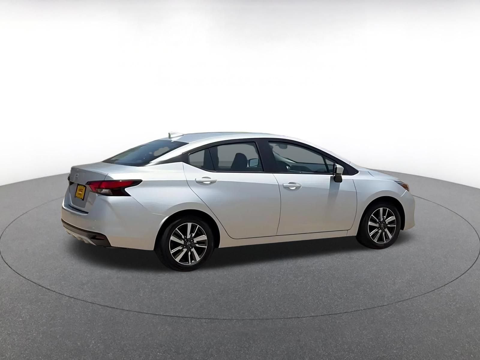 2025 Nissan Versa Sedan SV - Photo 15