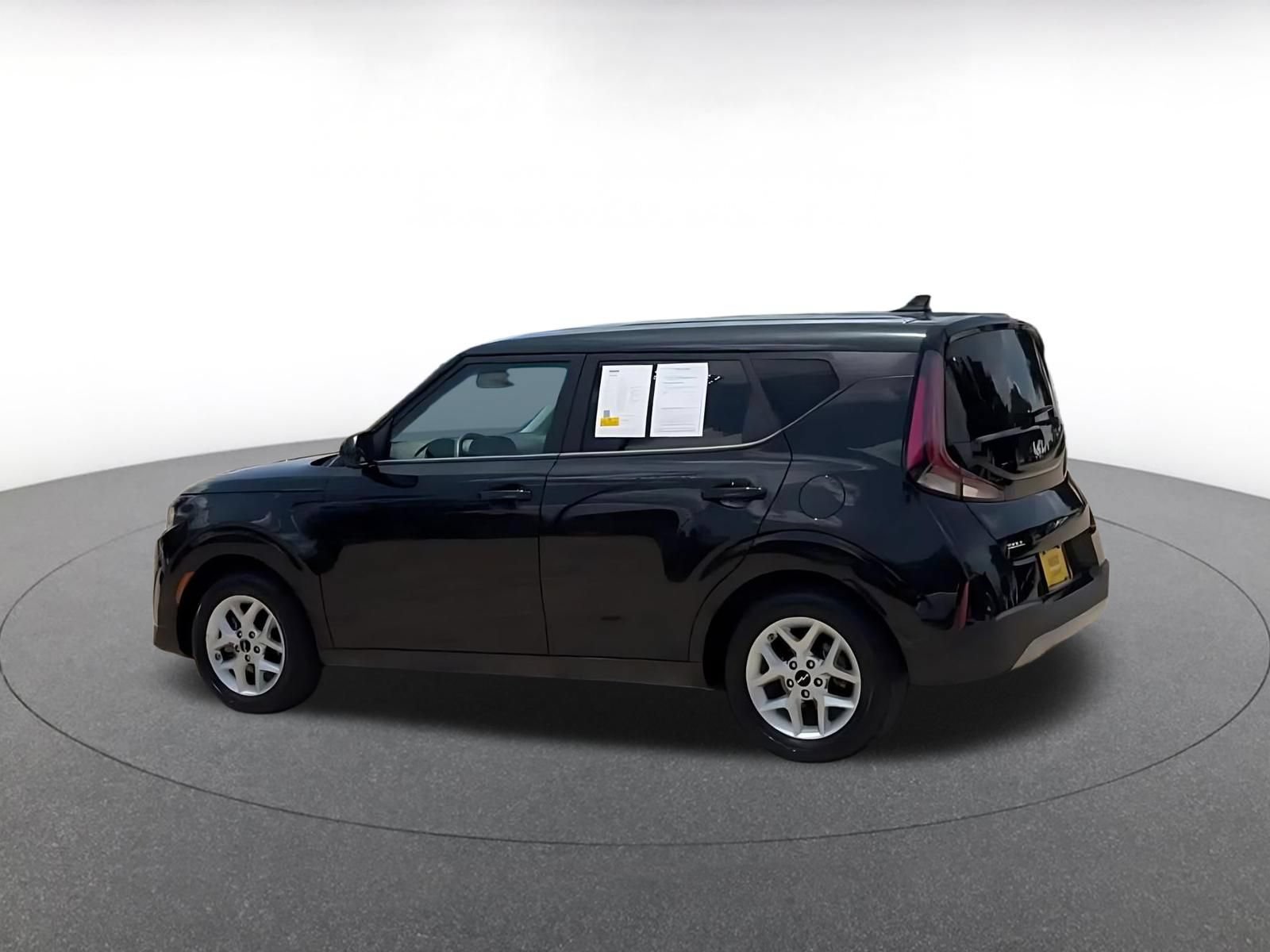 Thumbnail: 2025 Kia Soul - 10