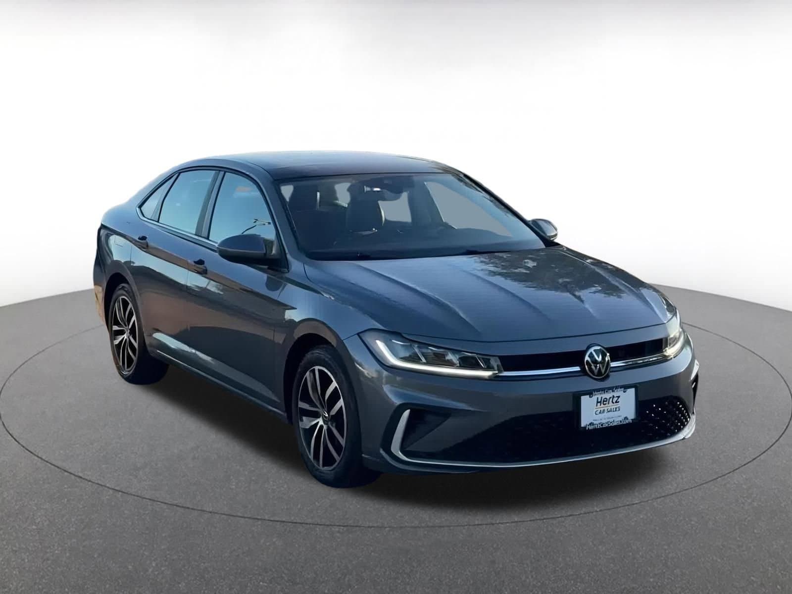 Thumbnail: 2025 Volkswagen Jetta - 3