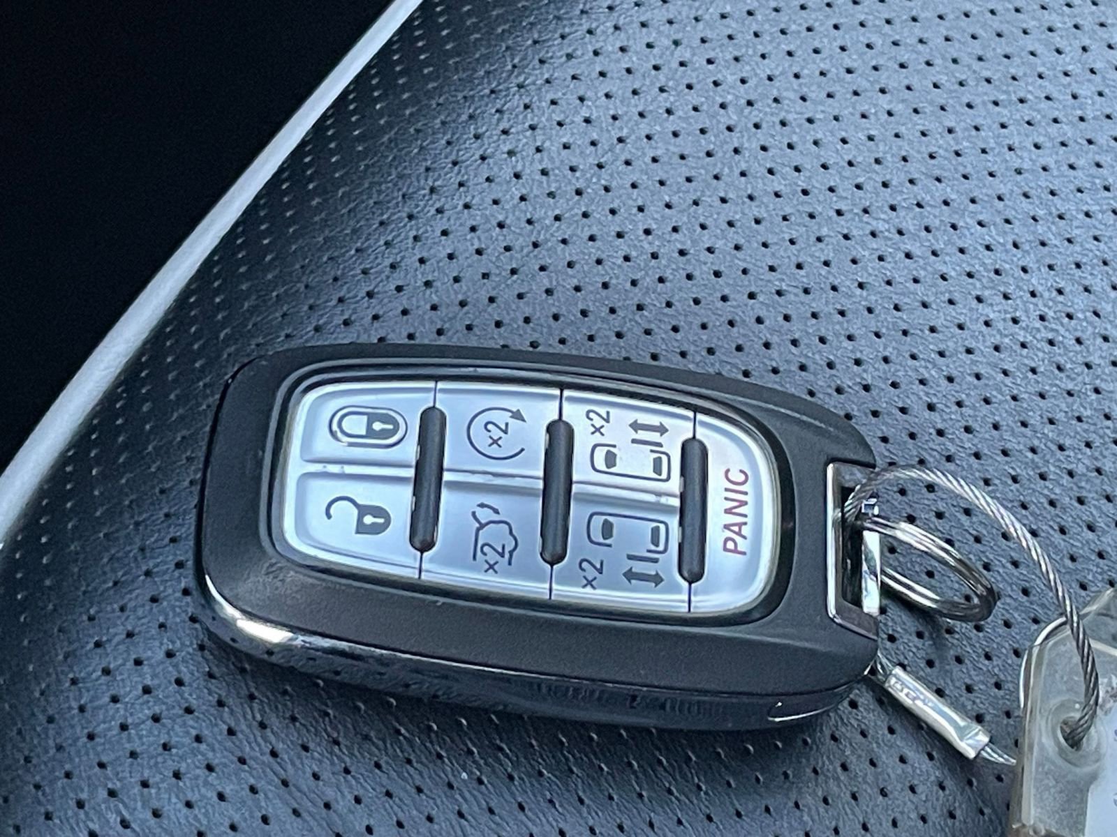 Thumbnail: 2025 Chrysler Pacifica - 29