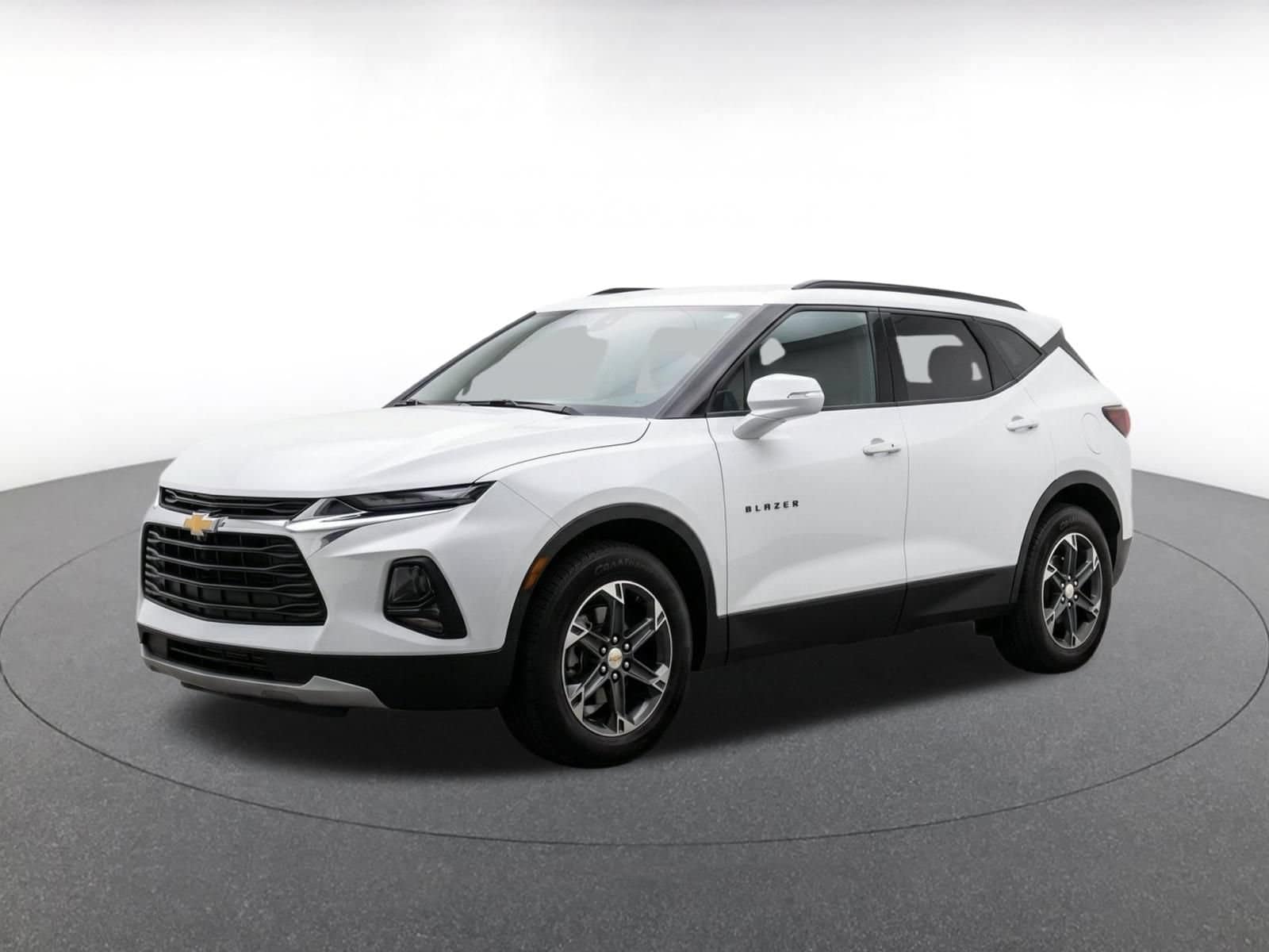 Thumbnail: 2026 Chevrolet Blazer - 3